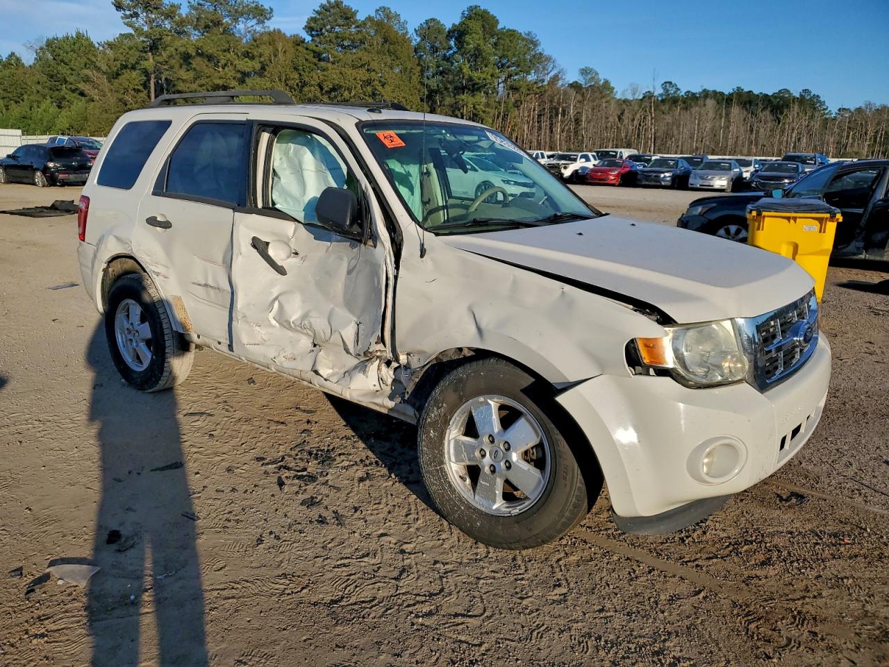2011 Ford Escape Xlt White vin: 1FMCU0D70BKC48485