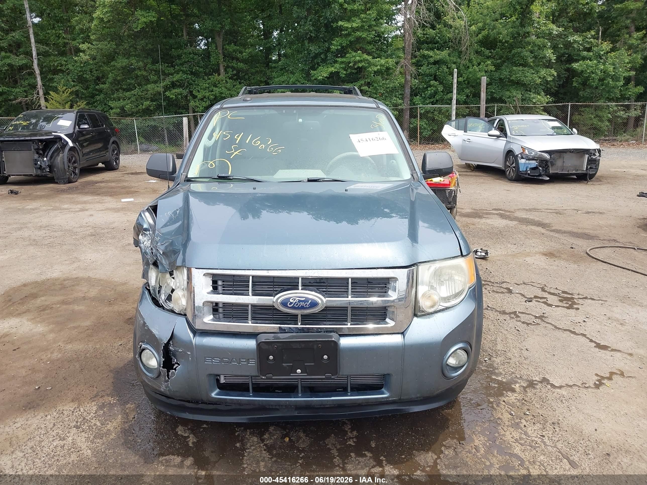 2012 Ford Escape Xlt Blue vin: 1FMCU0D70CKB27392
