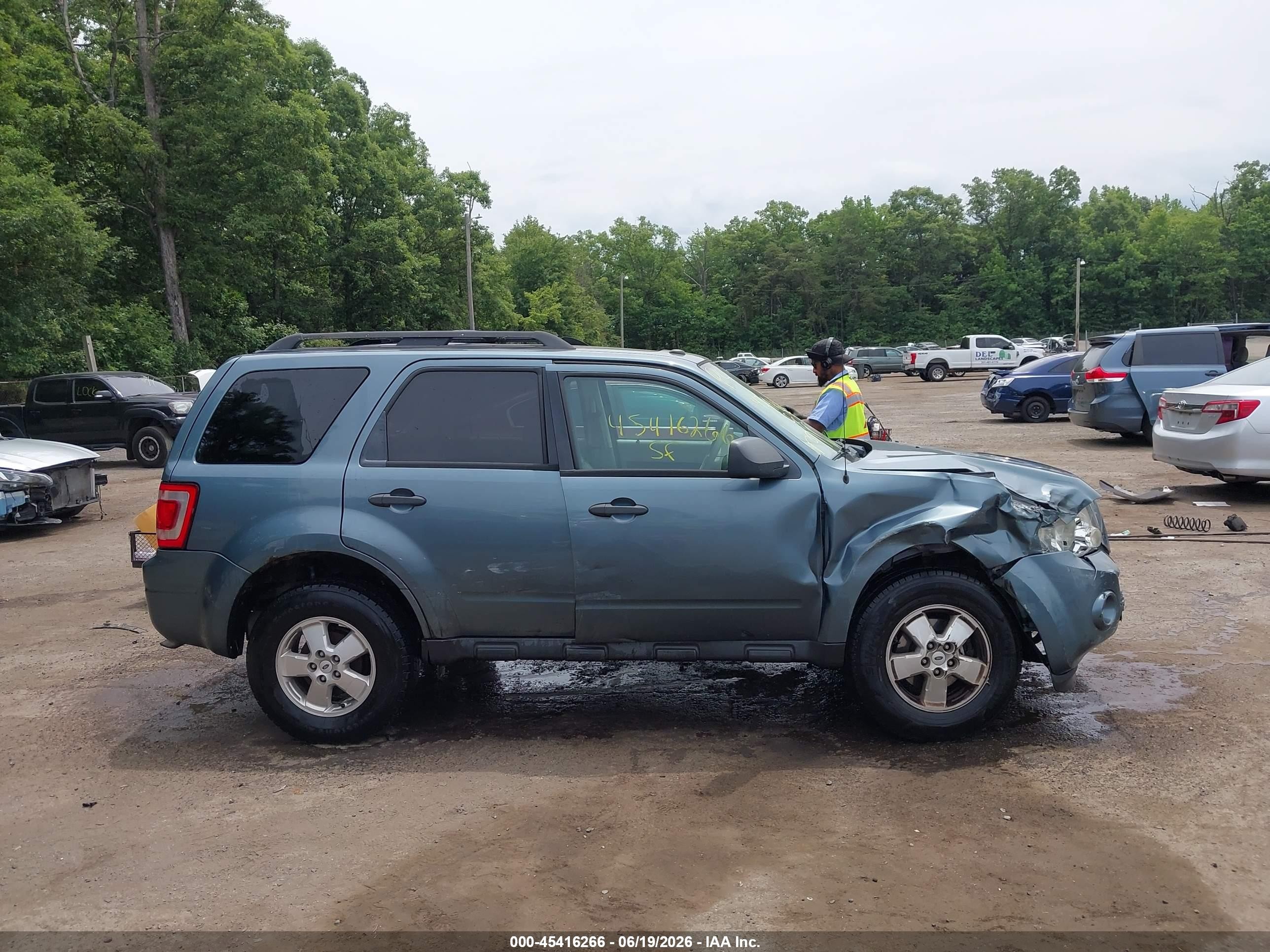 2012 Ford Escape Xlt Blue vin: 1FMCU0D70CKB27392