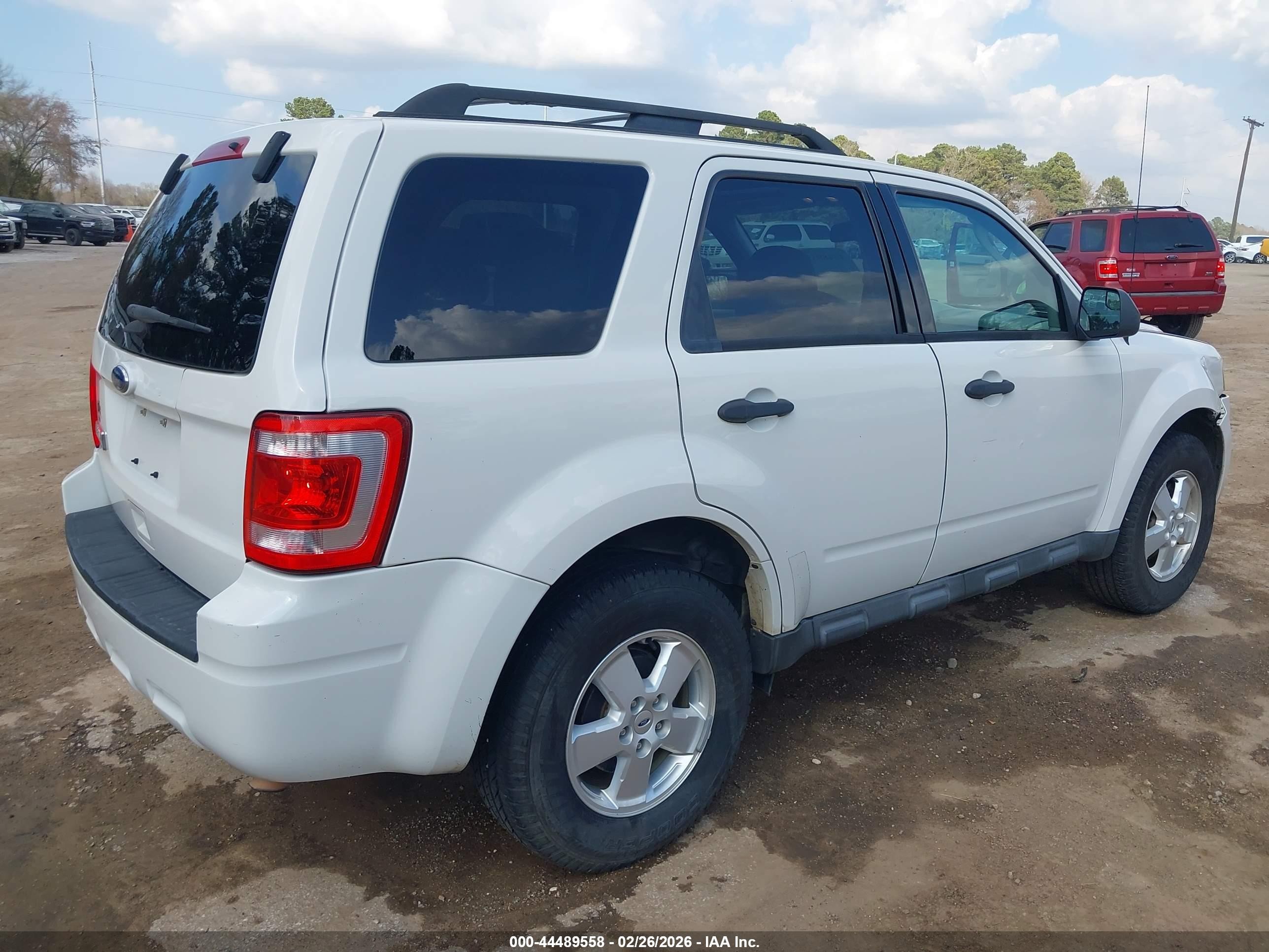 2012 Ford Escape Xlt White vin: 1FMCU0D70CKB78052