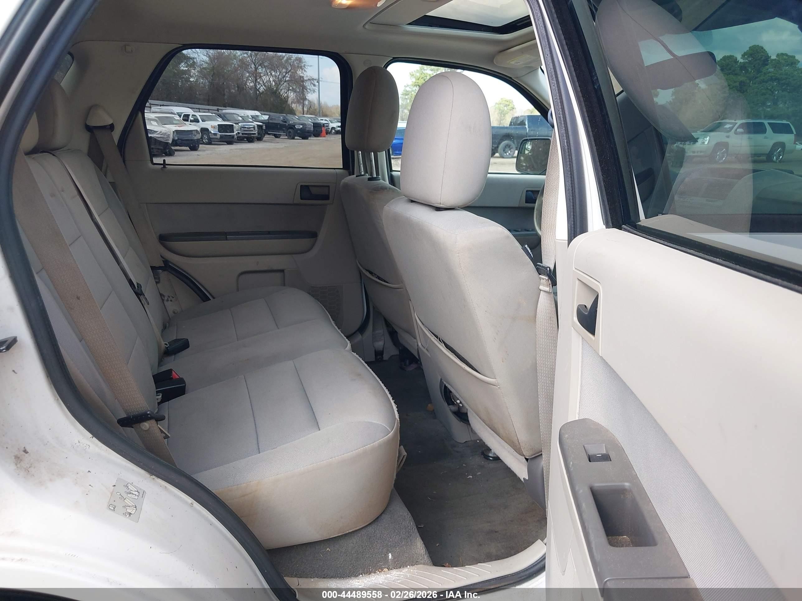 2012 Ford Escape Xlt White vin: 1FMCU0D70CKB78052