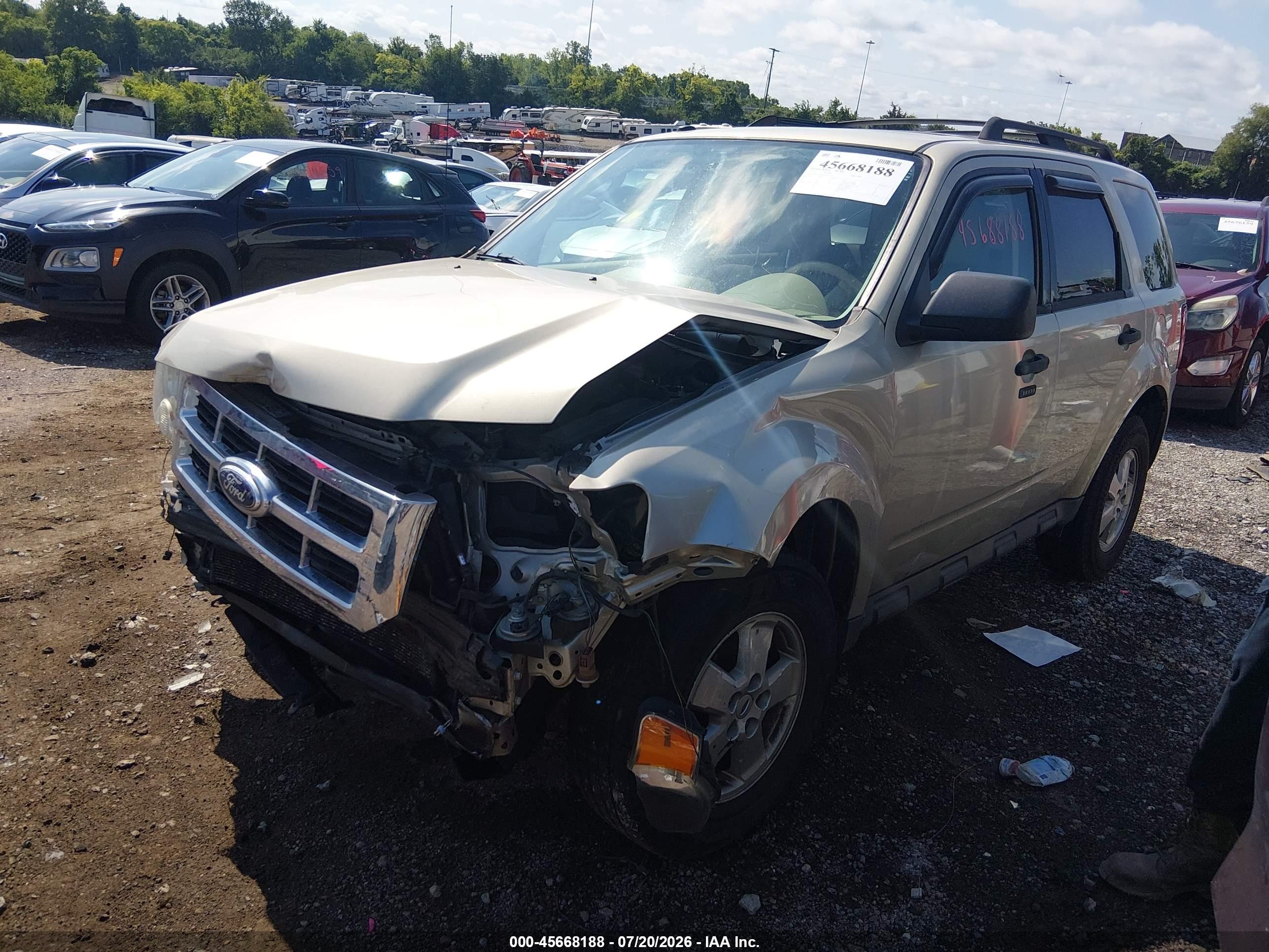 2012 Ford Escape Xlt Золотой vin: 1FMCU0D70CKC13382