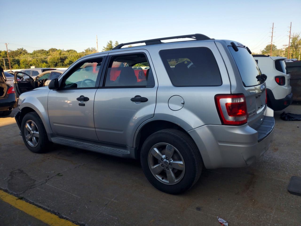 2012 Ford Escape Xlt Silver vin: 1FMCU0D70CKC13835