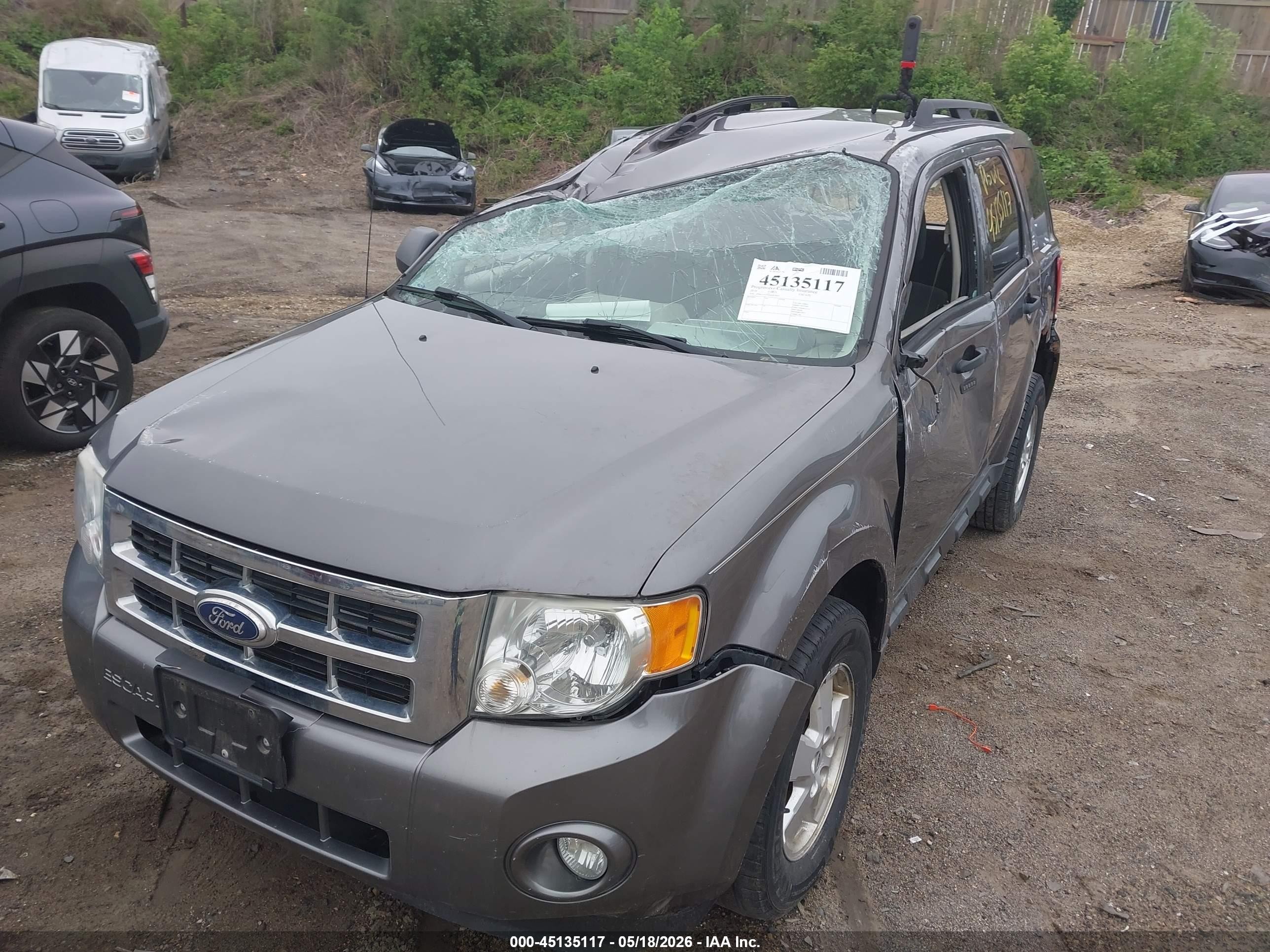 2010 Ford Escape Xlt Серый vin: 1FMCU0D71AKB28841
