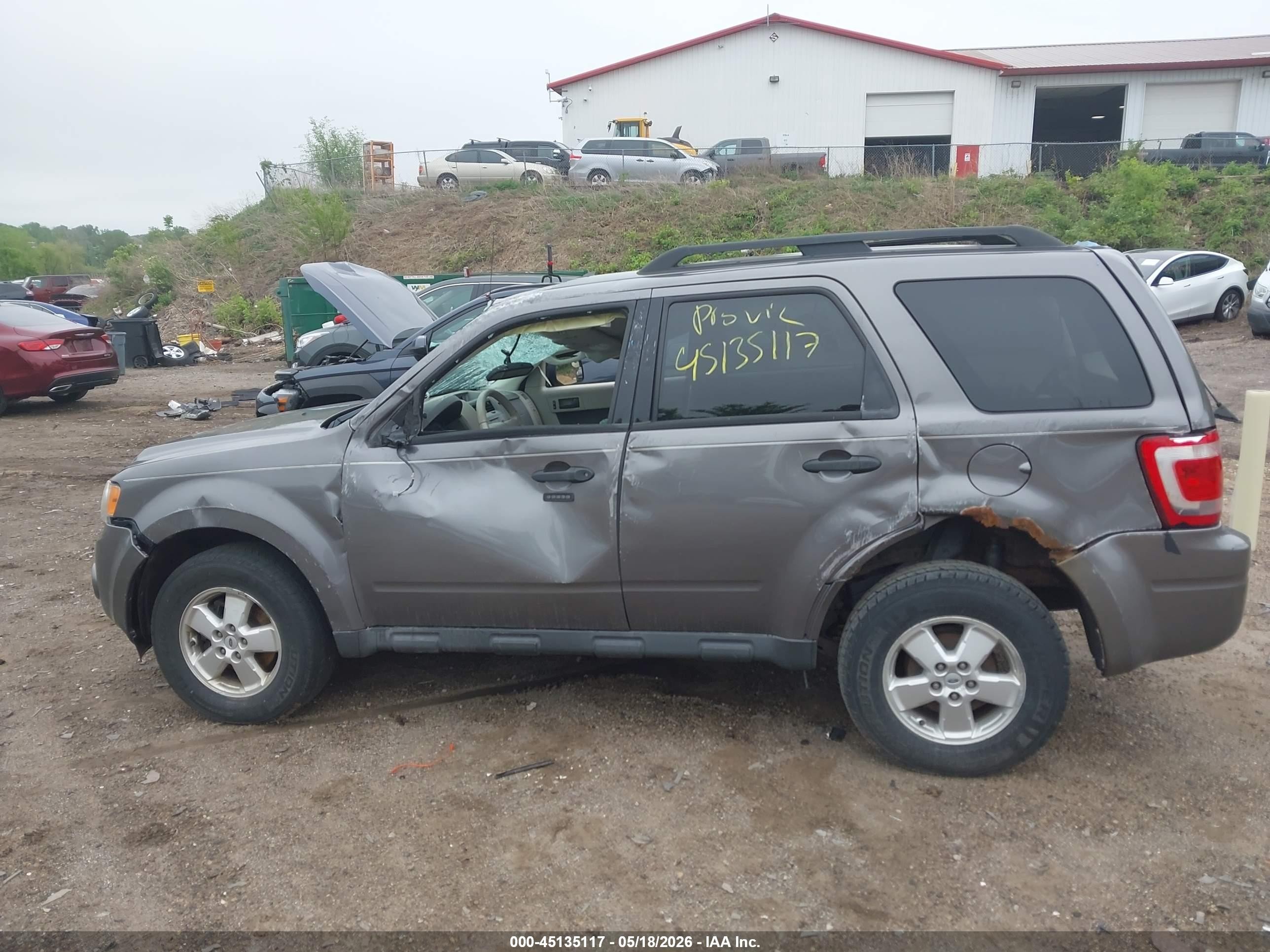 2010 Ford Escape Xlt Серый vin: 1FMCU0D71AKB28841