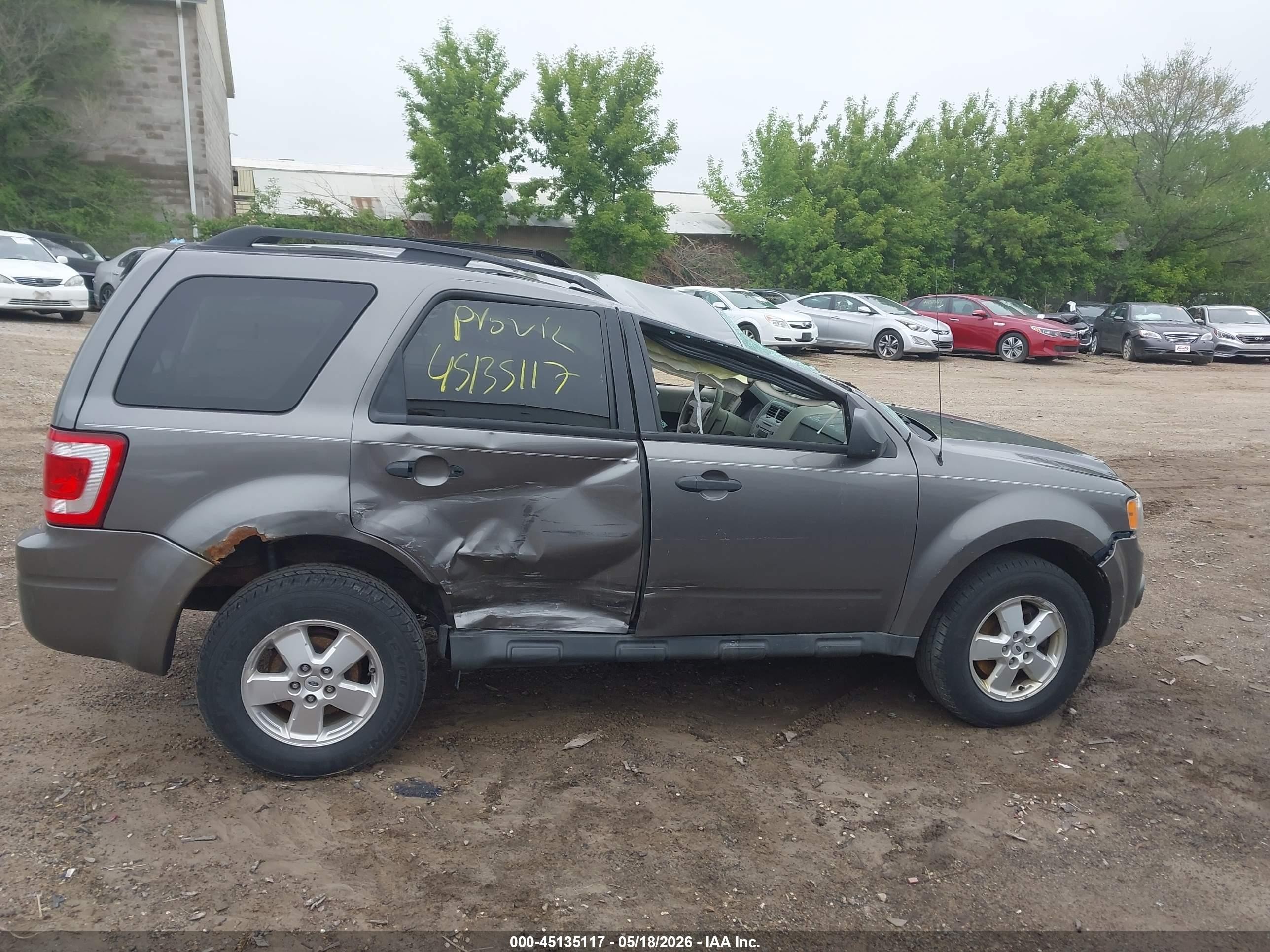 2010 Ford Escape Xlt Серый vin: 1FMCU0D71AKB28841