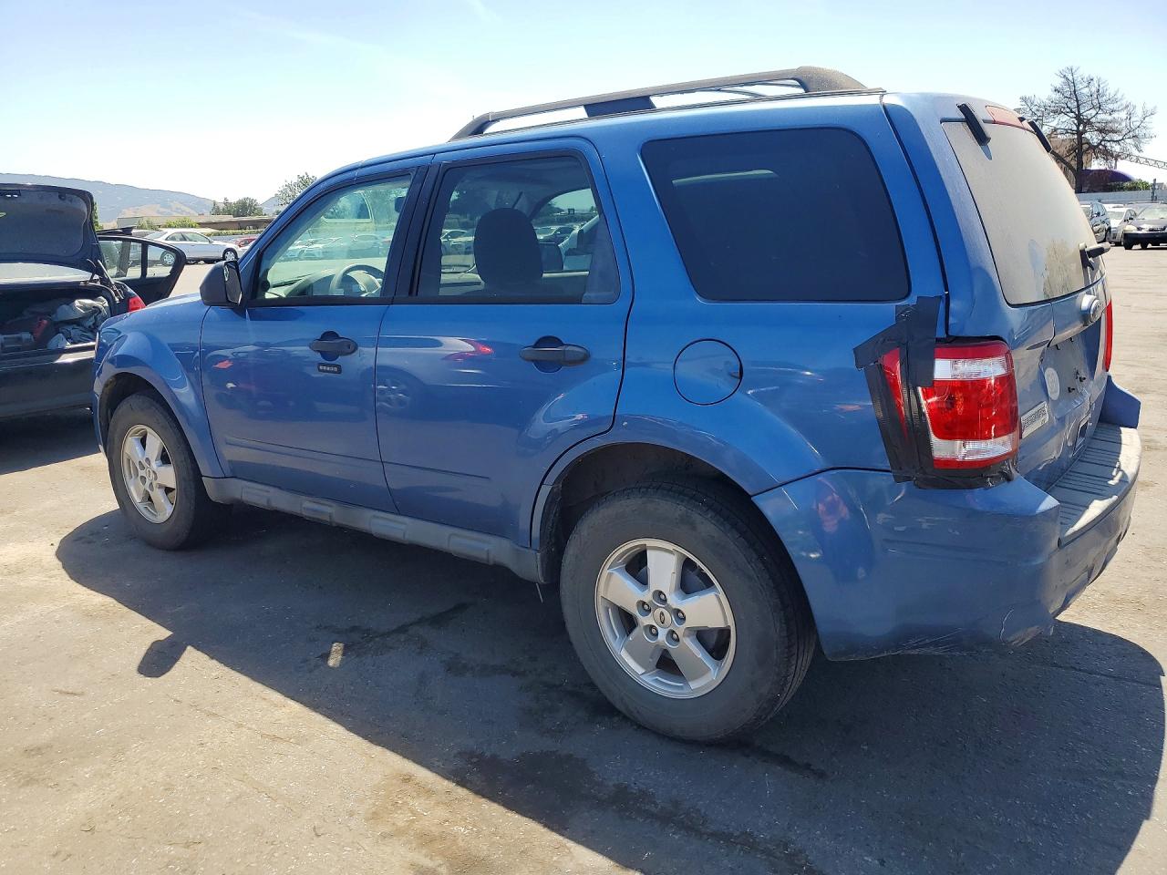 2010 Ford Escape Xlt Blue vin: 1FMCU0D71AKC14828