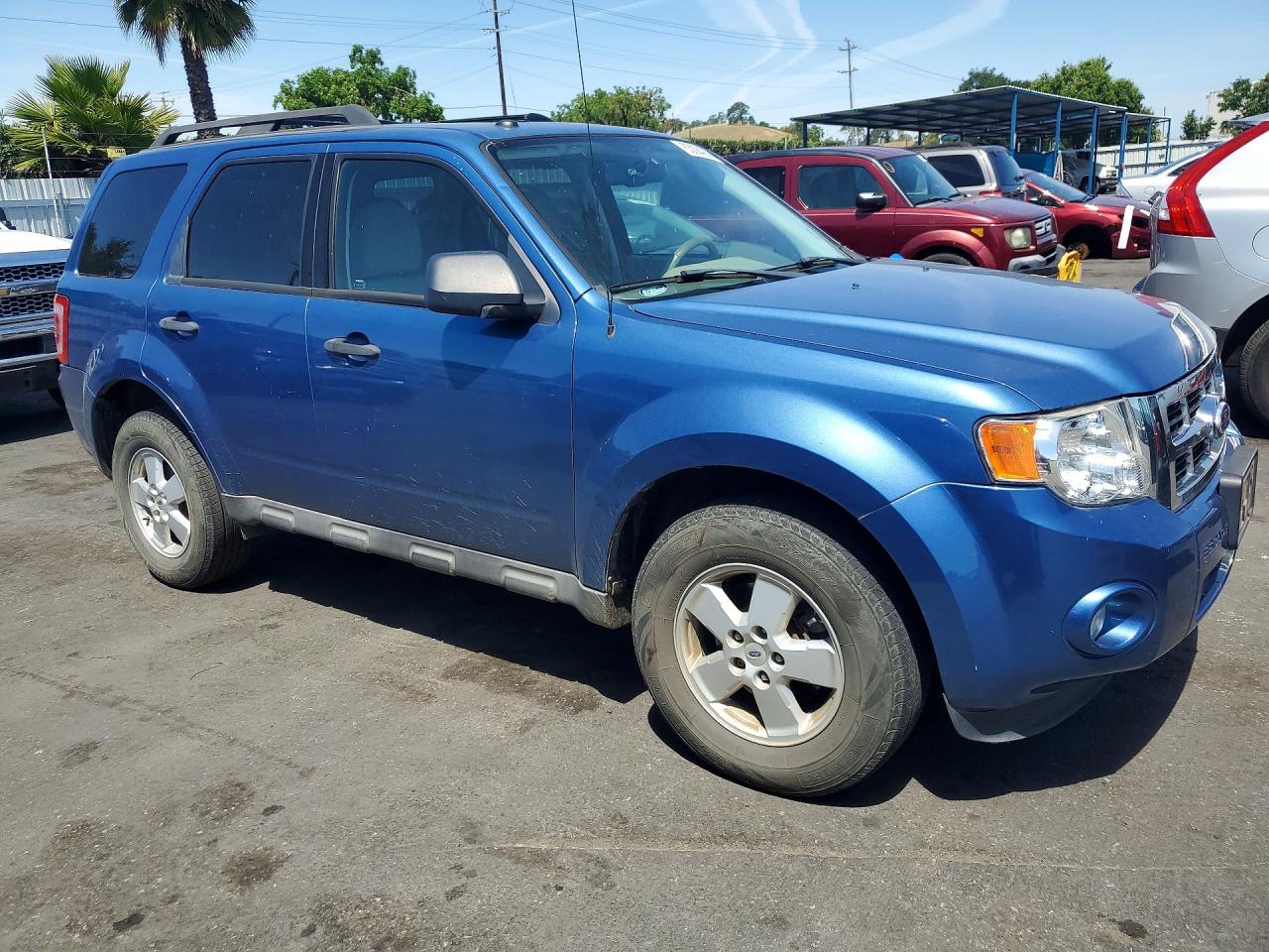 2010 Ford Escape Xlt Blue vin: 1FMCU0D71AKC14828