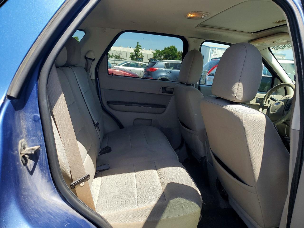 2010 Ford Escape Xlt Blue vin: 1FMCU0D71AKC14828