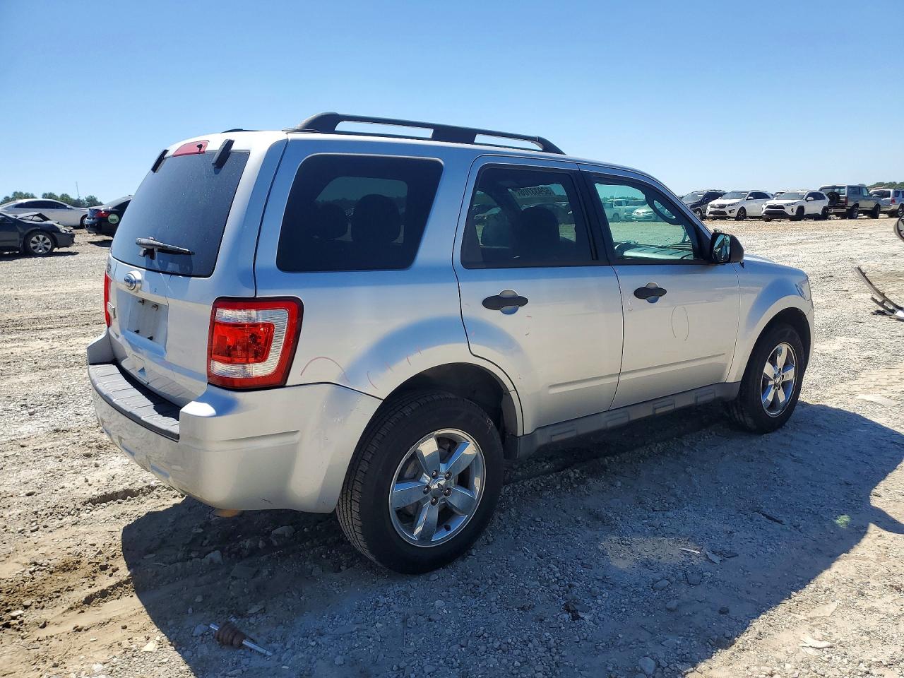2011 Ford Escape Xlt Silver vin: 1FMCU0D71BKA43192