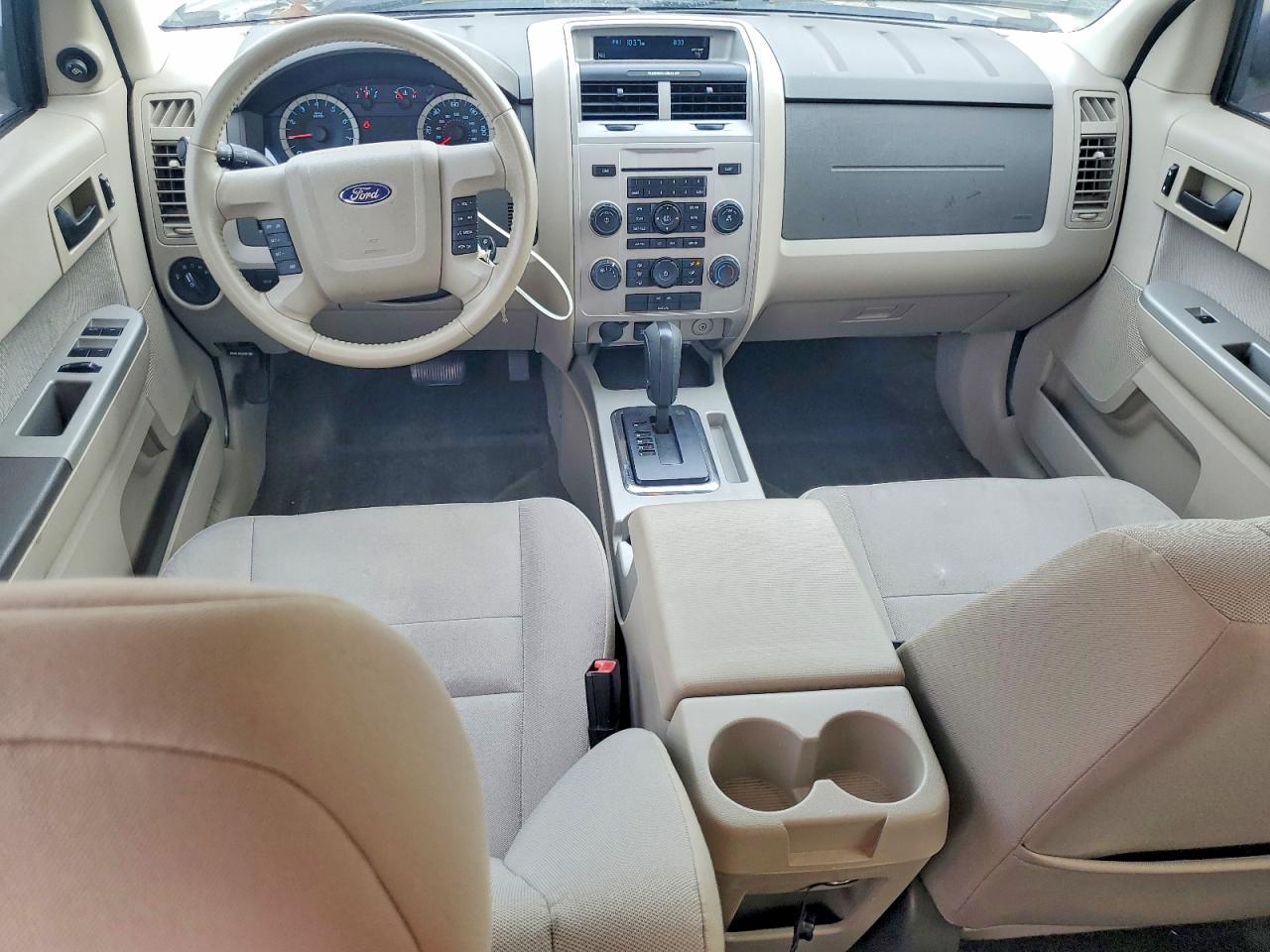 2011 Ford Escape Xlt Белый vin: 1FMCU0D71BKC10330