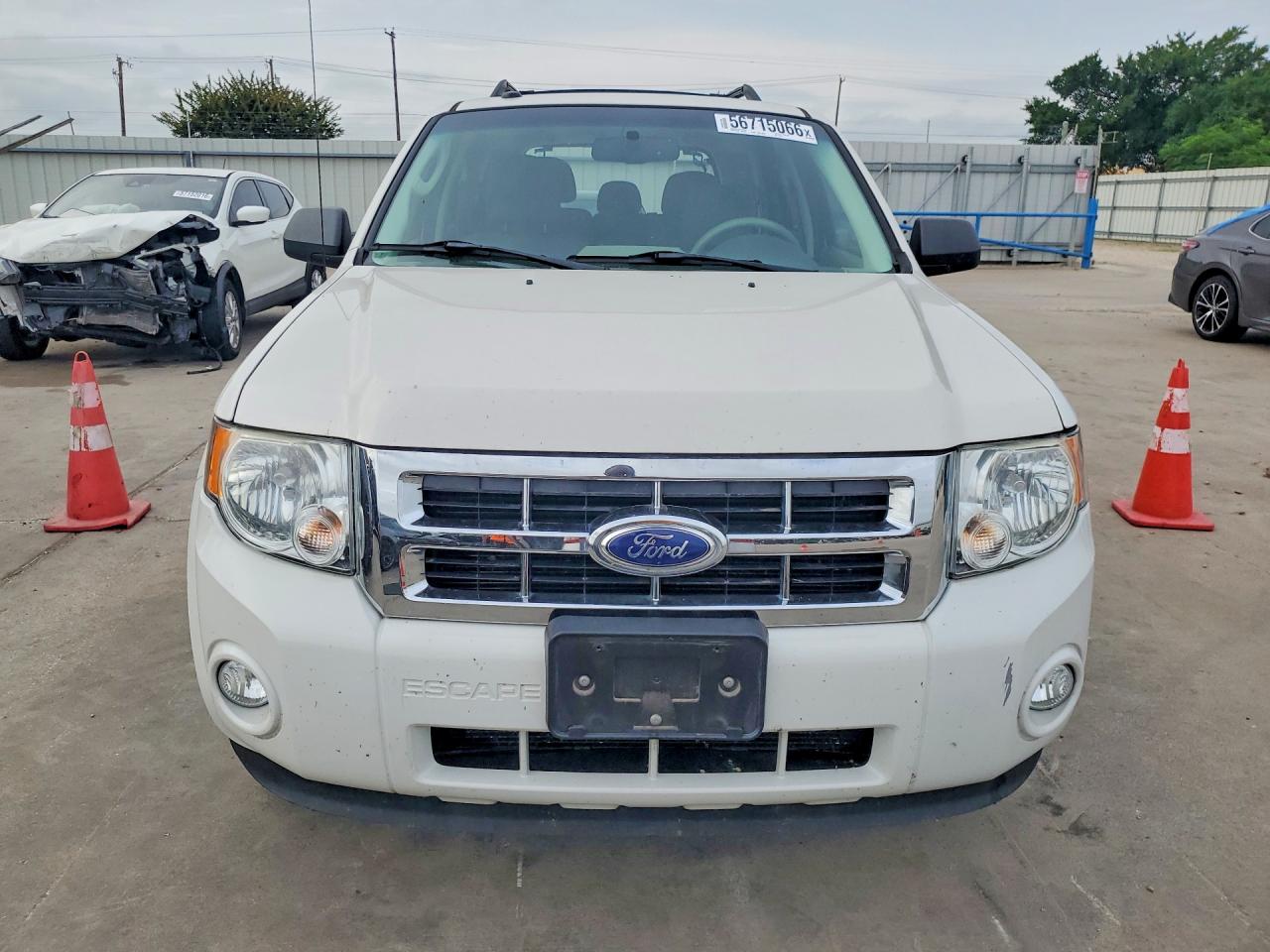 2011 Ford Escape Xlt Белый vin: 1FMCU0D71BKC10330