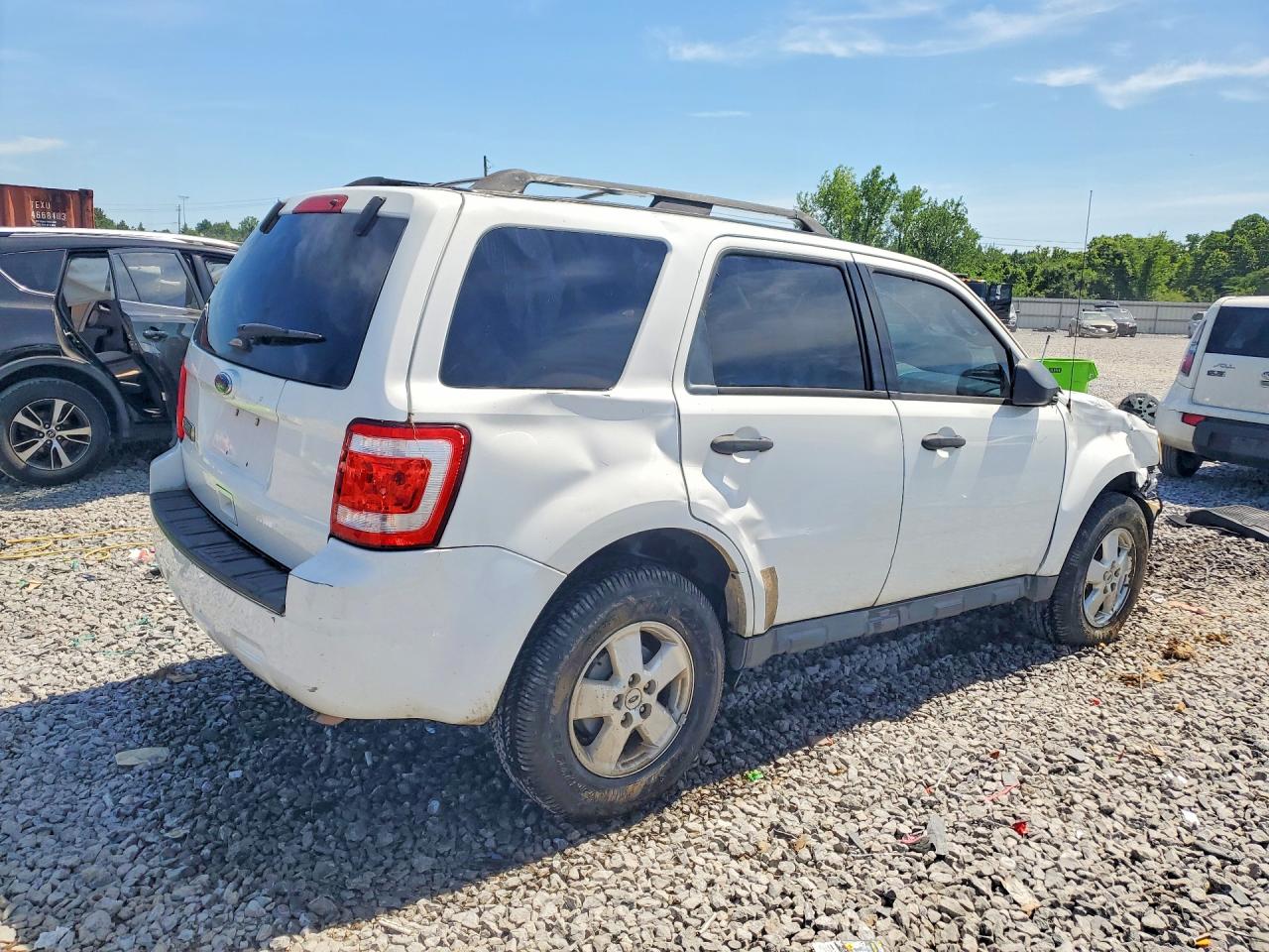 2011 Ford Escape Xlt Белый vin: 1FMCU0D71BKC13020