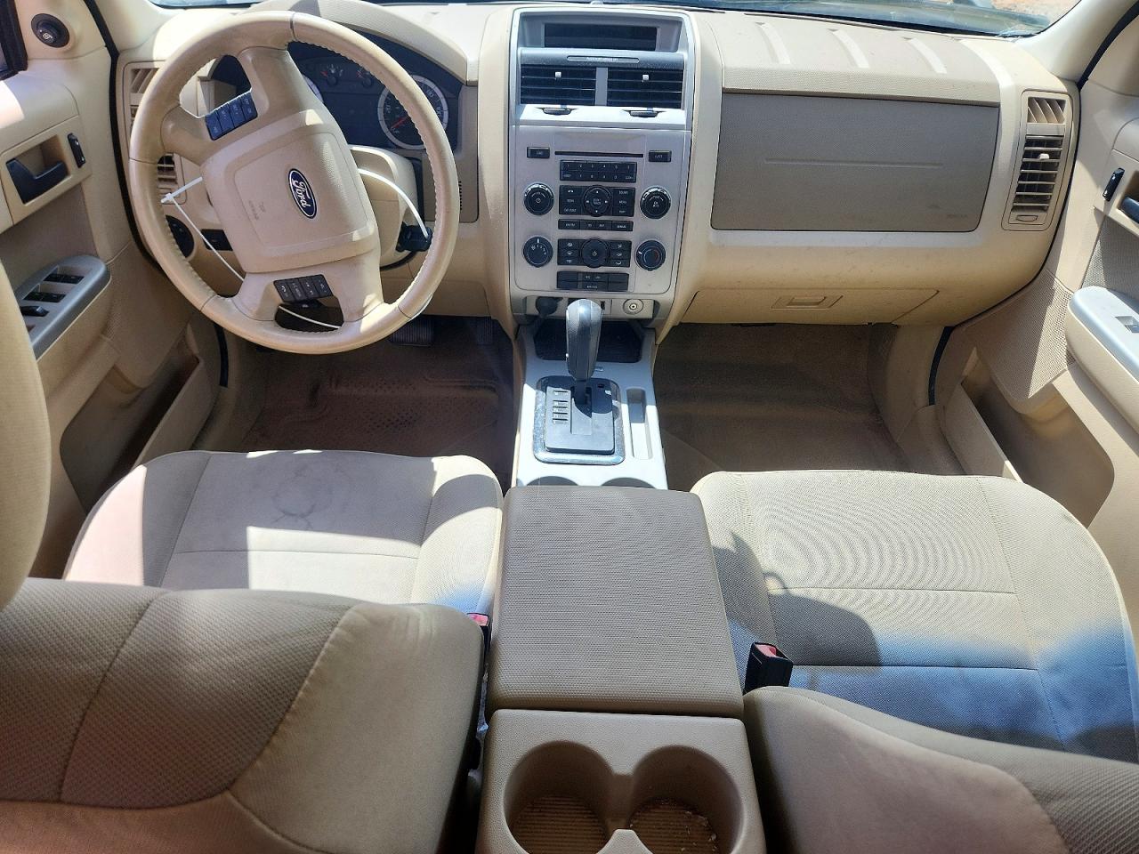 2012 Ford Escape Xlt Beige vin: 1FMCU0D71CKB39017
