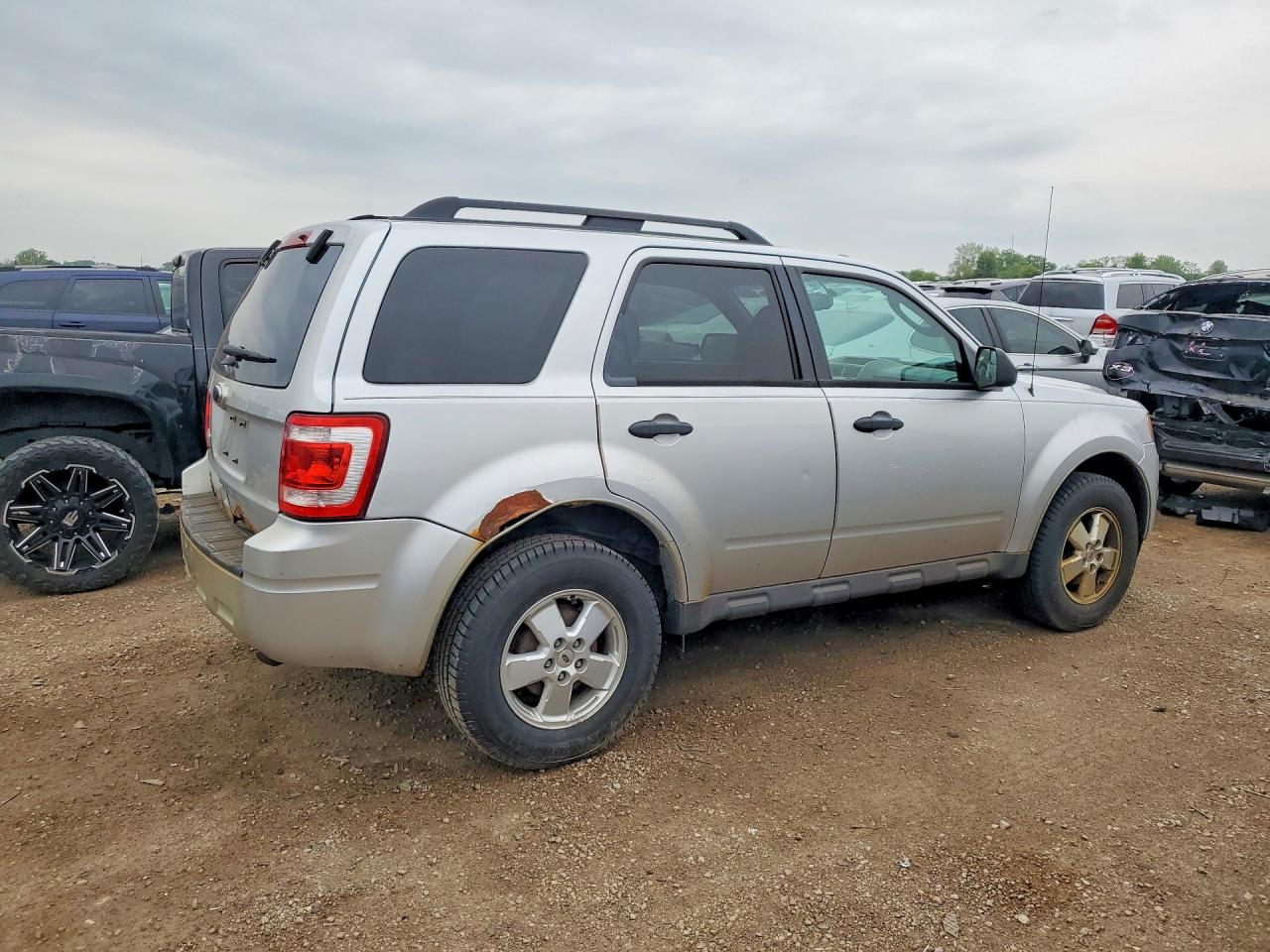 2012 Ford Escape Xlt Серебряный vin: 1FMCU0D71CKC01984