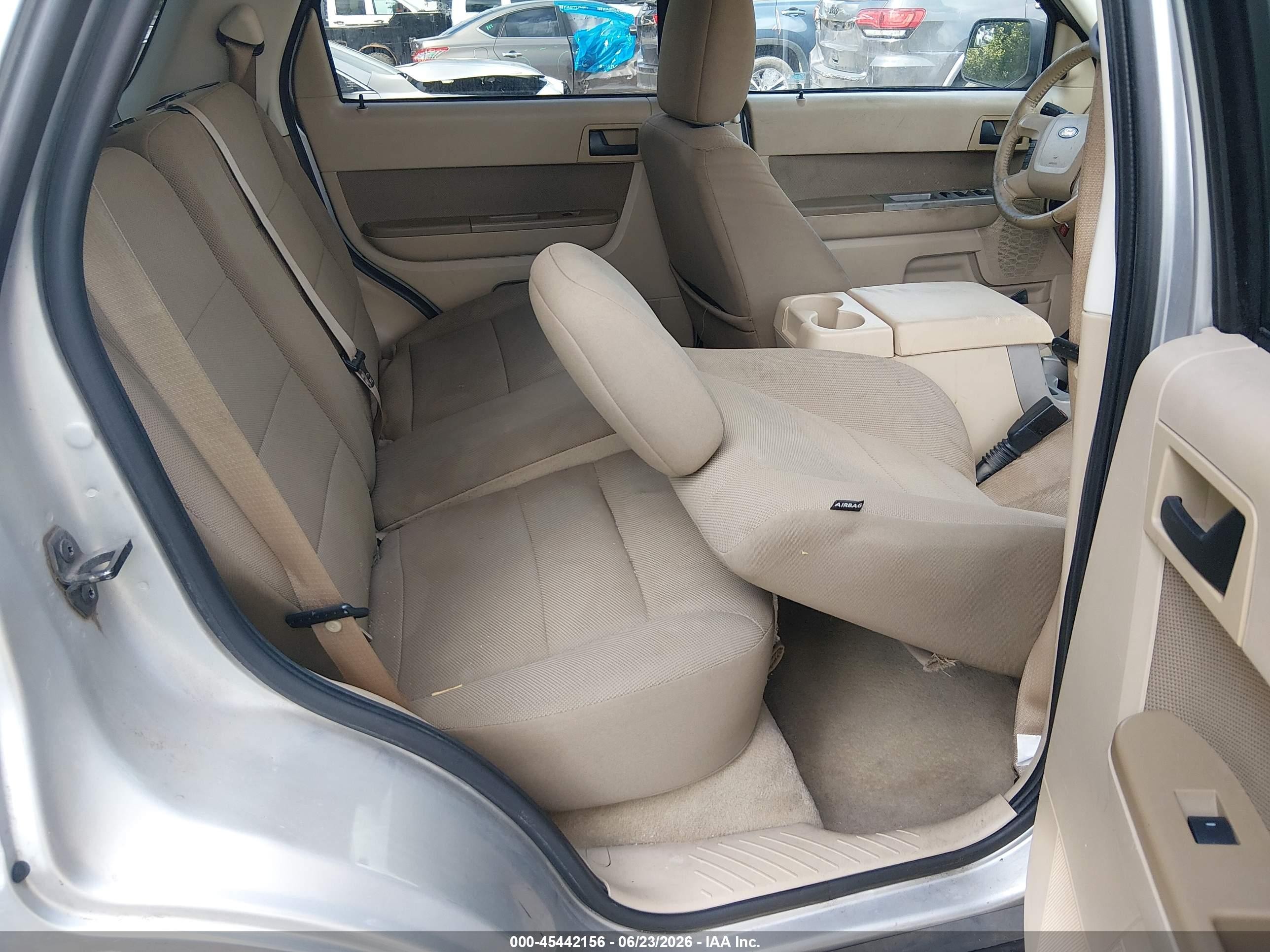 2010 Ford Escape Xlt Серый vin: 1FMCU0D72AKA30188
