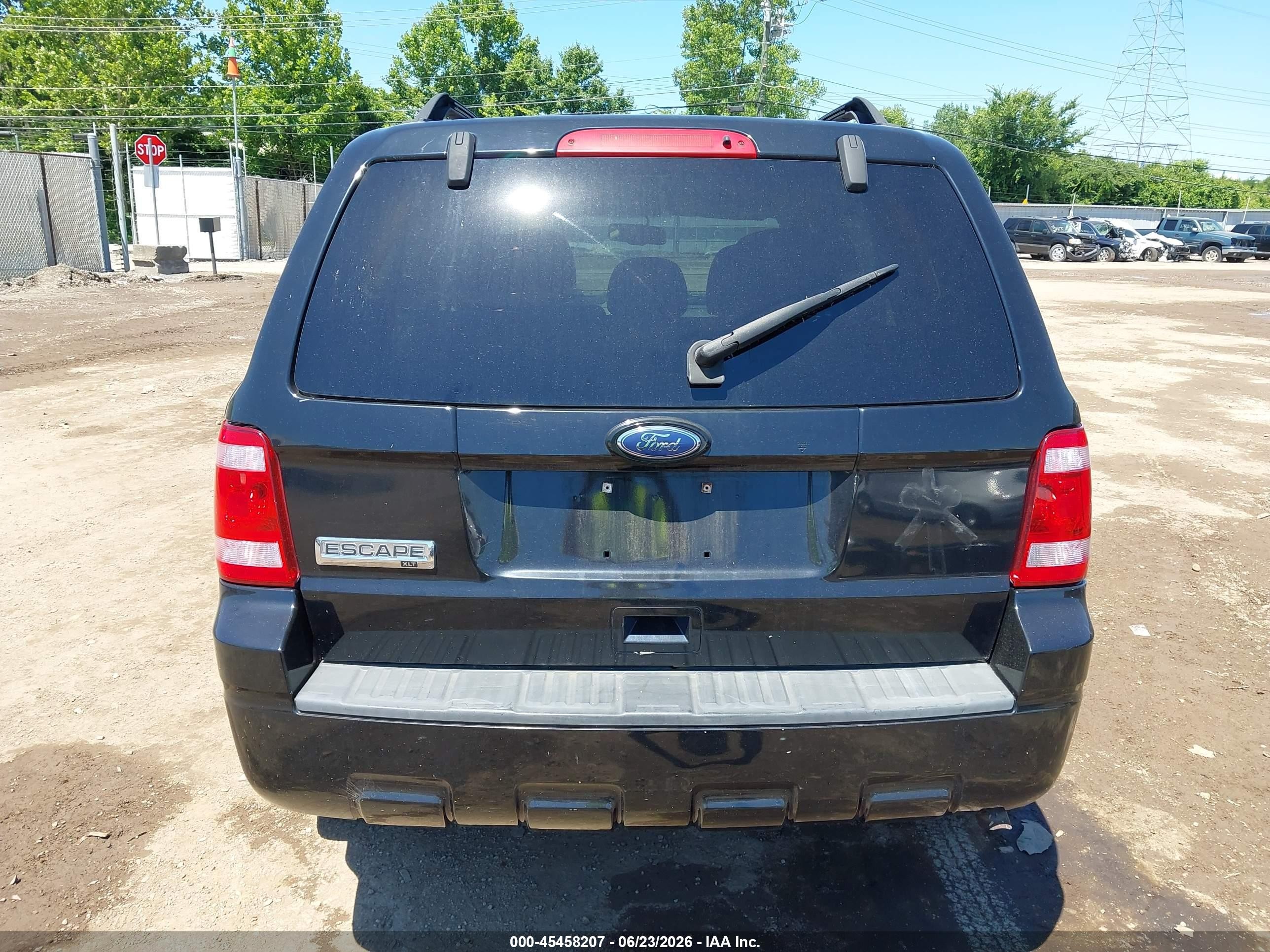 2010 Ford Escape Xlt Black vin: 1FMCU0D72AKB30887
