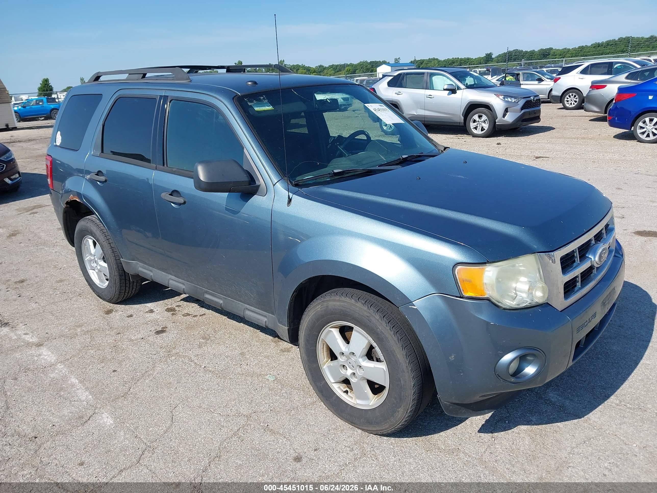 2010 Ford Escape Xlt Blue vin: 1FMCU0D72AKC41214