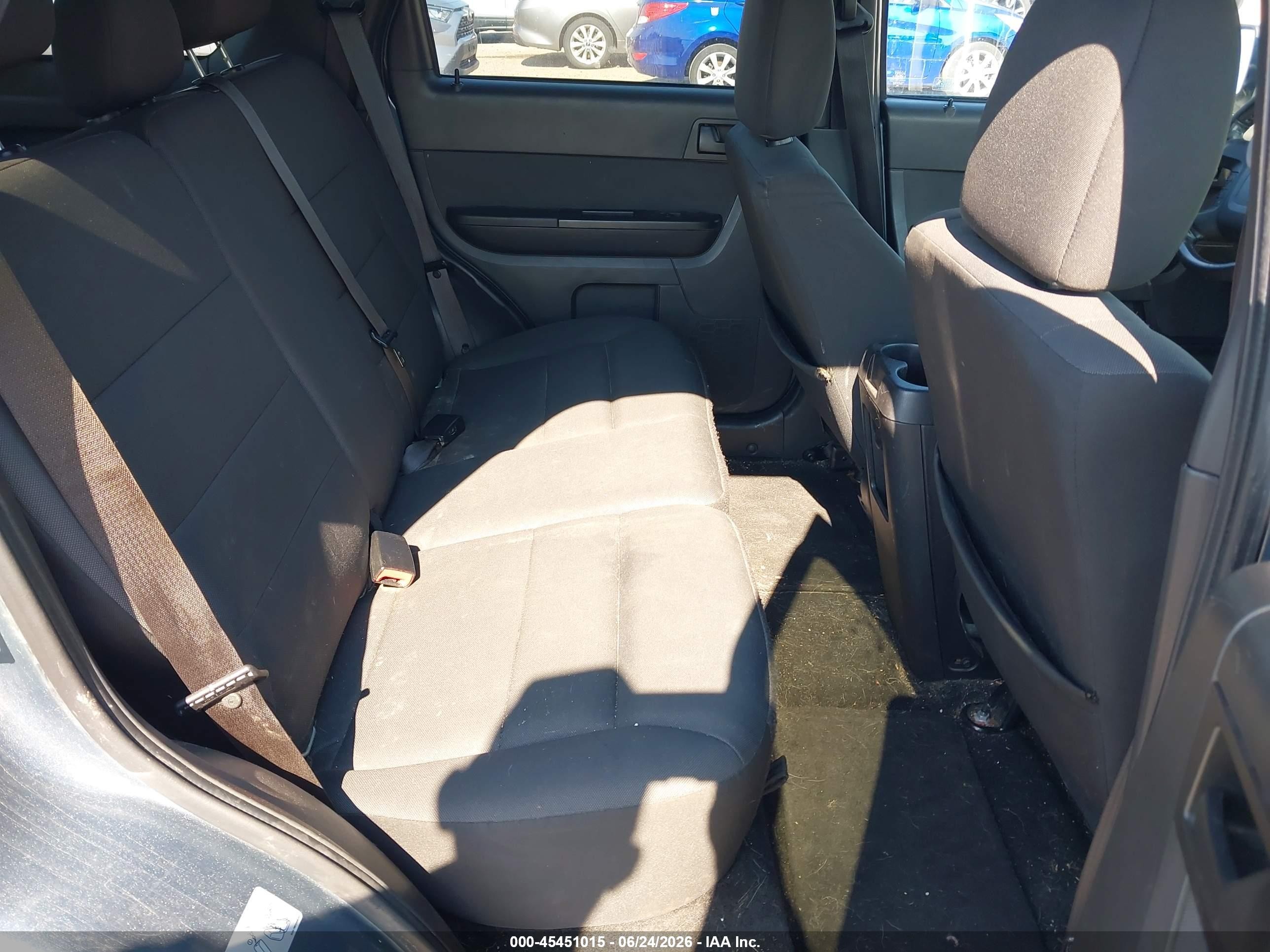 2010 Ford Escape Xlt Blue vin: 1FMCU0D72AKC41214