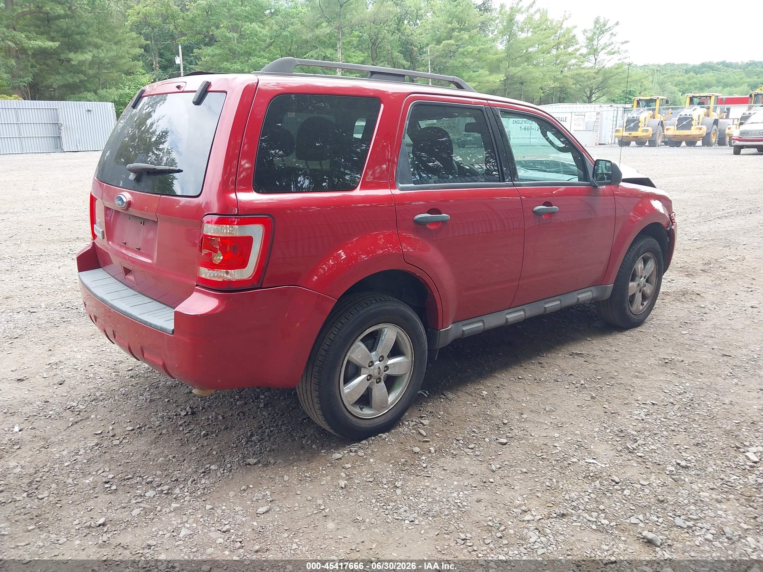 2010 Ford Escape Xlt Red vin: 1FMCU0D72AKC81471