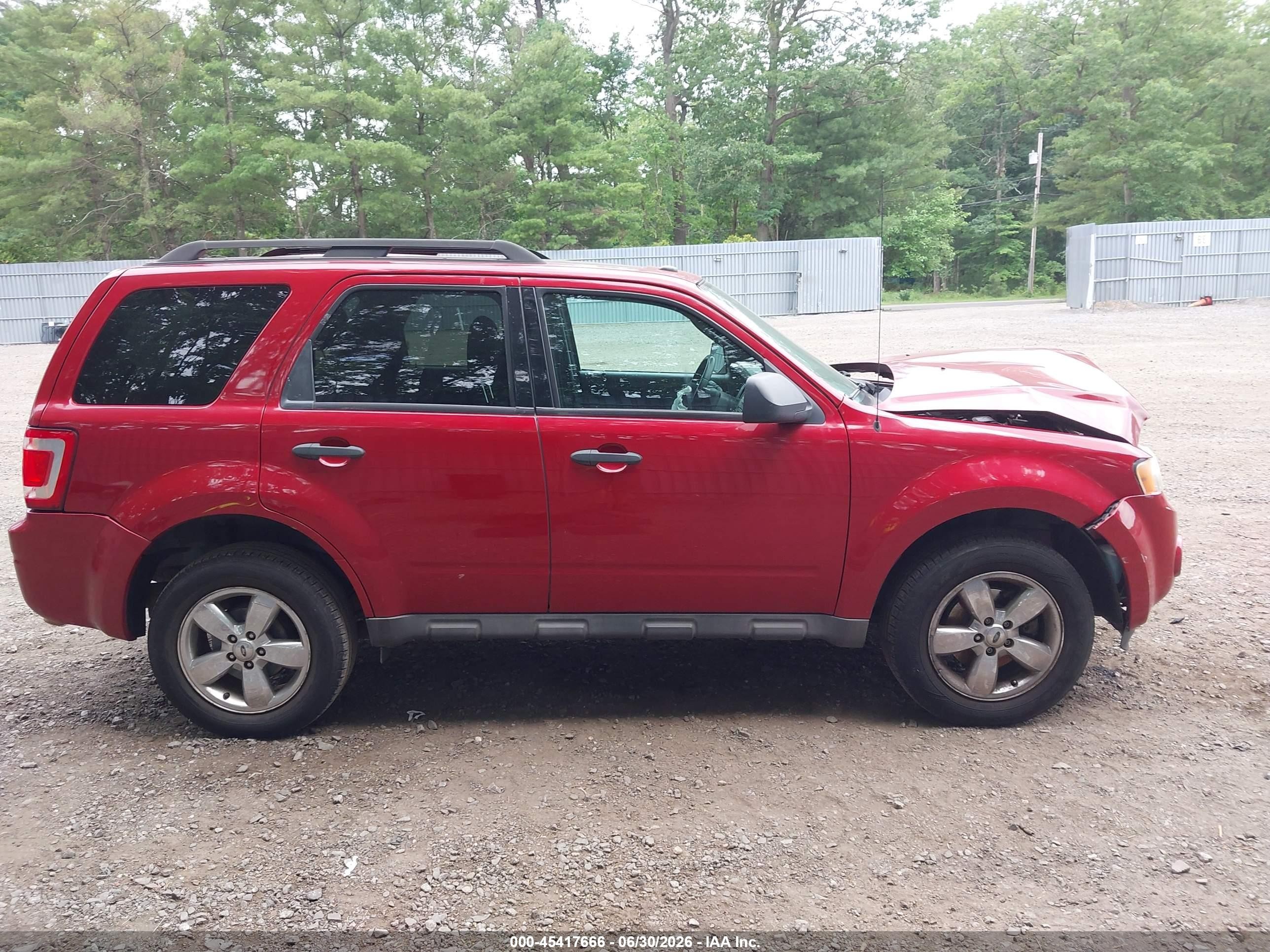 2010 Ford Escape Xlt Red vin: 1FMCU0D72AKC81471