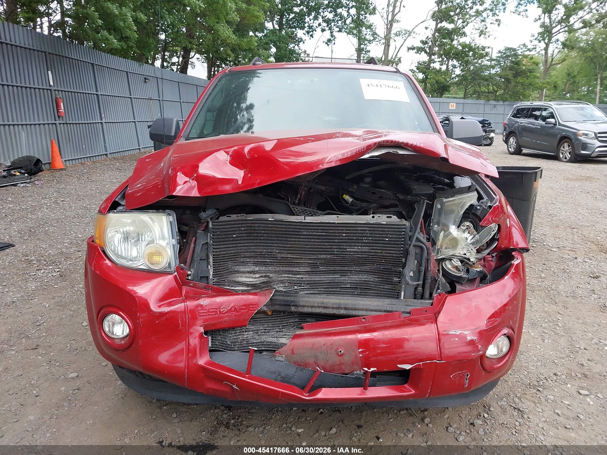 2010 Ford Escape Xlt Red vin: 1FMCU0D72AKC81471