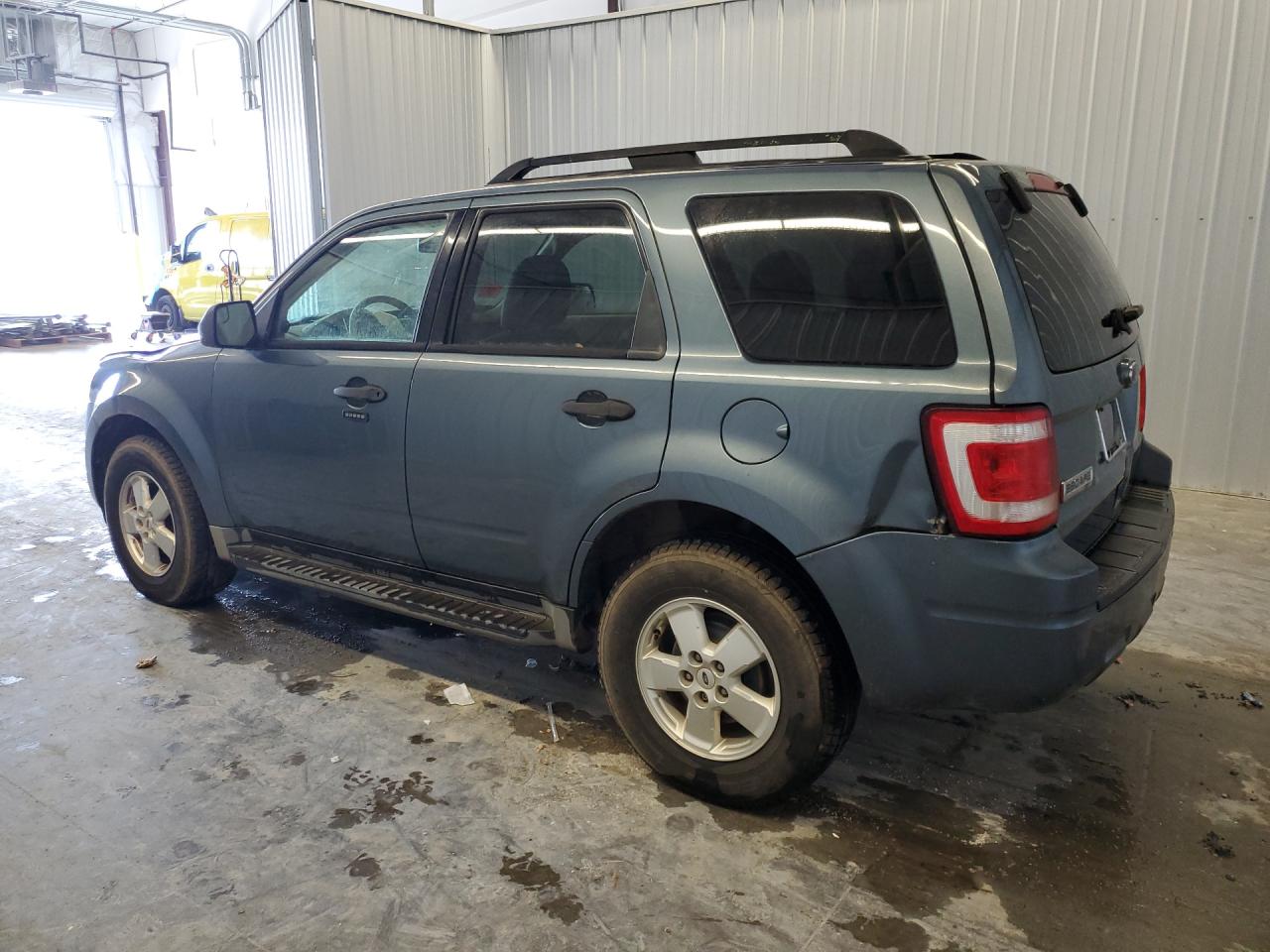 2010 Ford Escape Xlt Blue vin: 1FMCU0D72AKC94138 Damage: Left Qtr Panel, Dent(S) W/ Paint Dmg, > 12 Inches