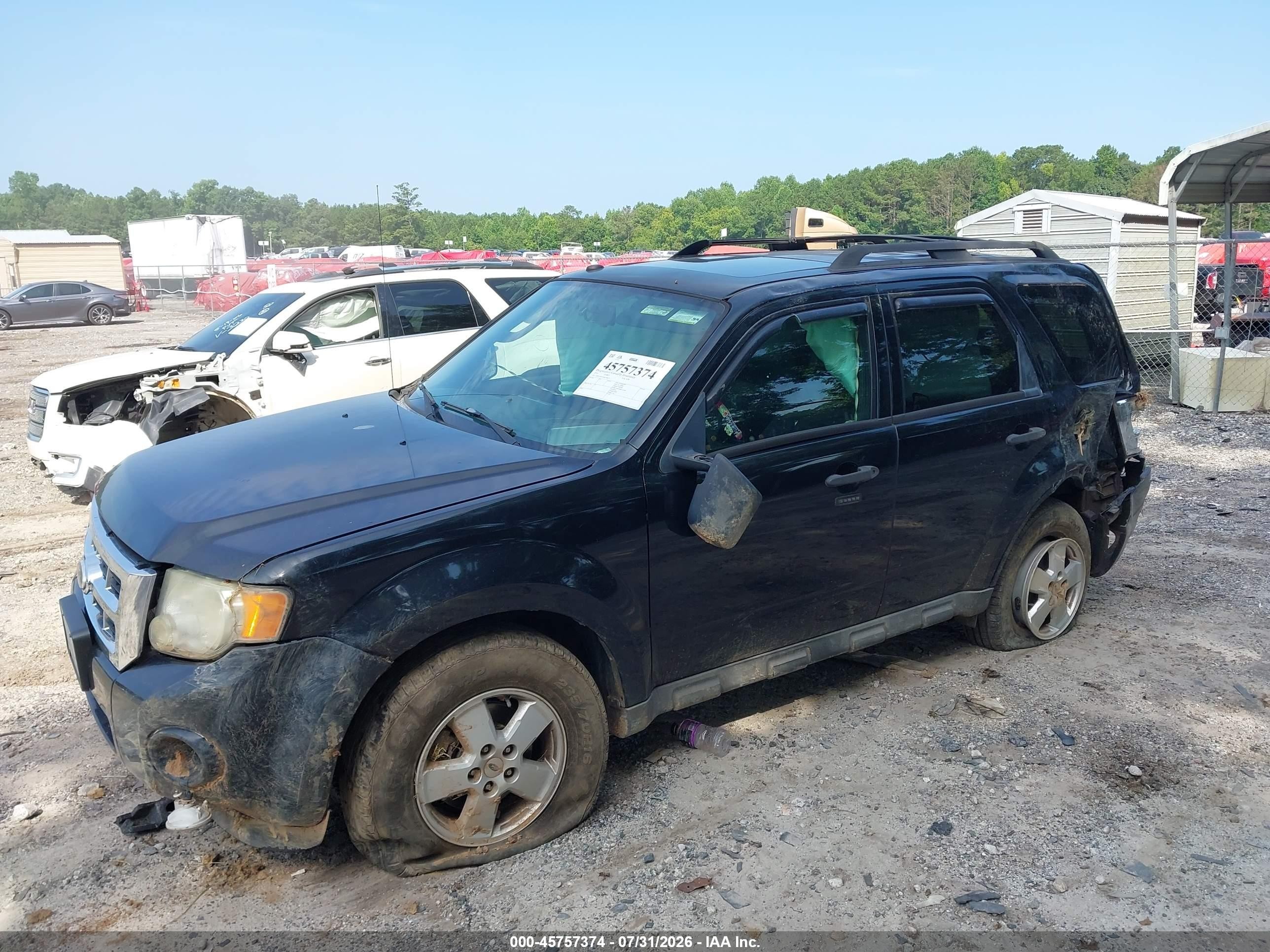 2010 Ford Escape Xlt Black vin: 1FMCU0D72AKC96021
