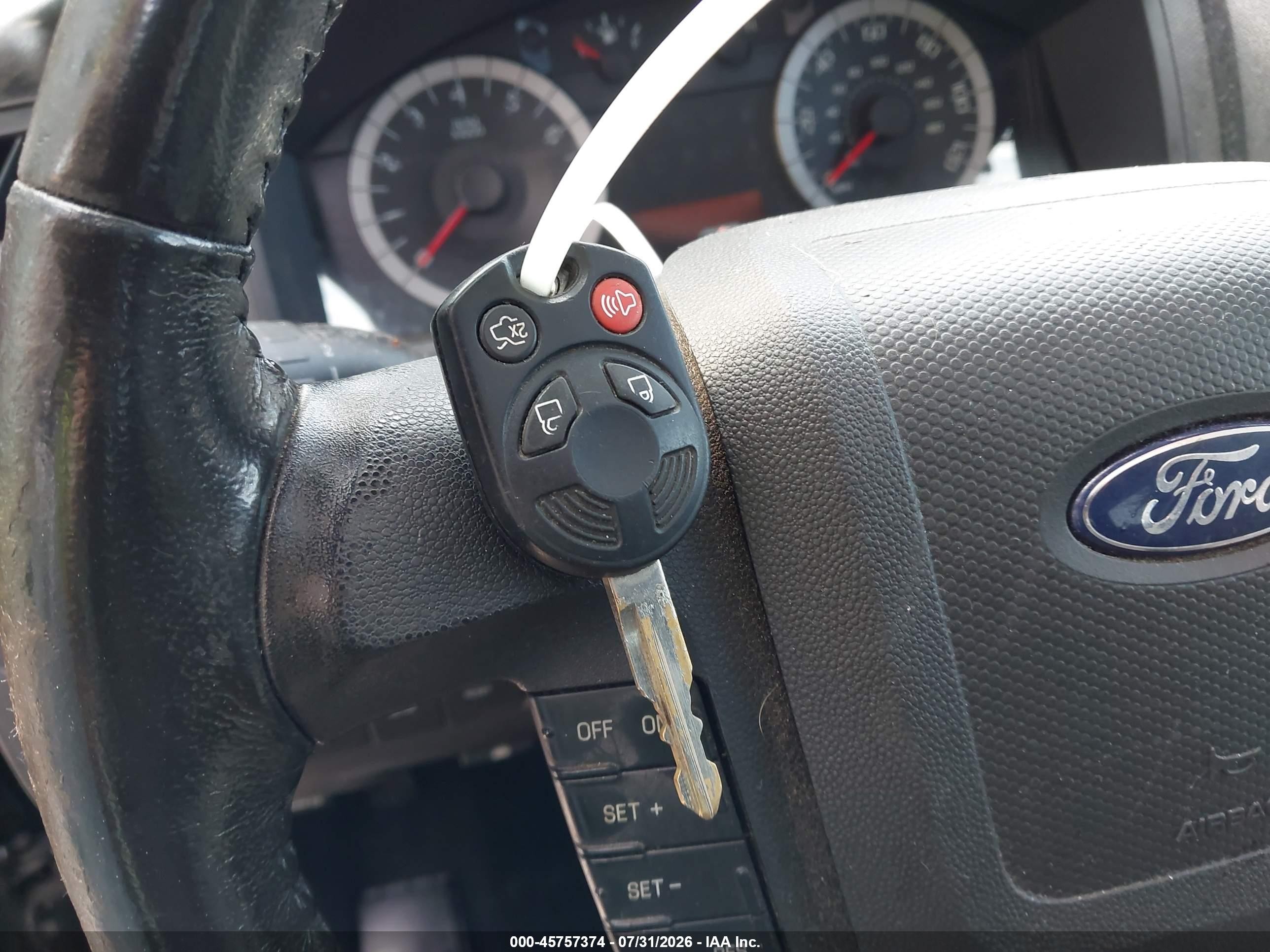 2010 Ford Escape Xlt Black vin: 1FMCU0D72AKC96021
