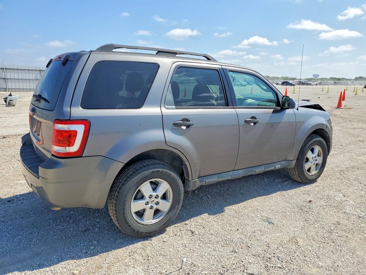 2010 Ford Escape Xlt Gray vin: 1FMCU0D72AKD39577