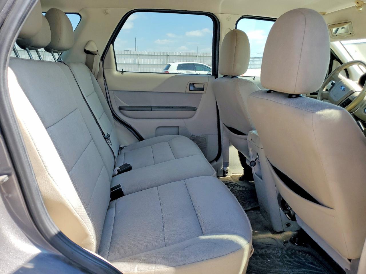 2010 Ford Escape Xlt Gray vin: 1FMCU0D72AKD39577