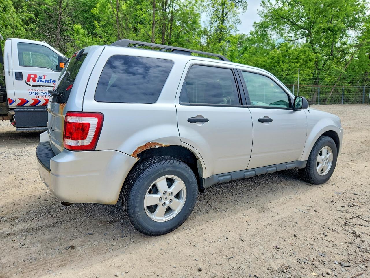 2010 Ford Escape Xlt Silver vin: 1FMCU0D72AKD44116