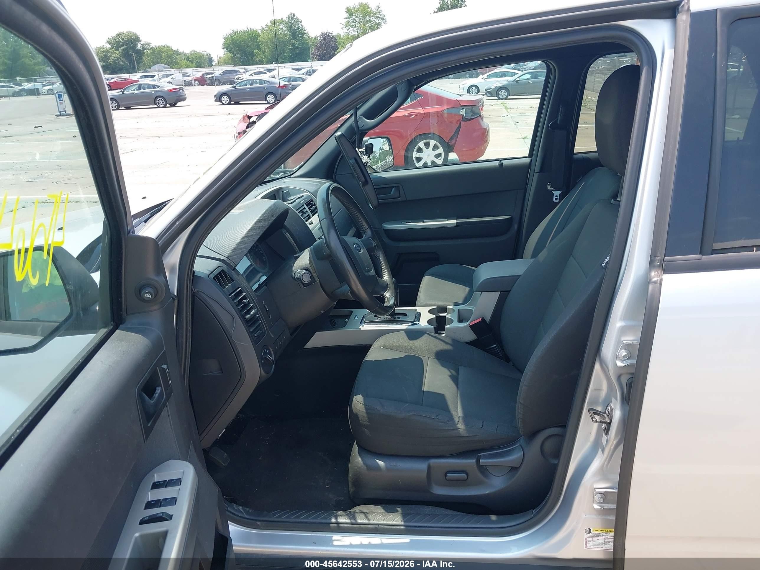 2011 Ford Escape Xlt Gray vin: 1FMCU0D72BKA22027