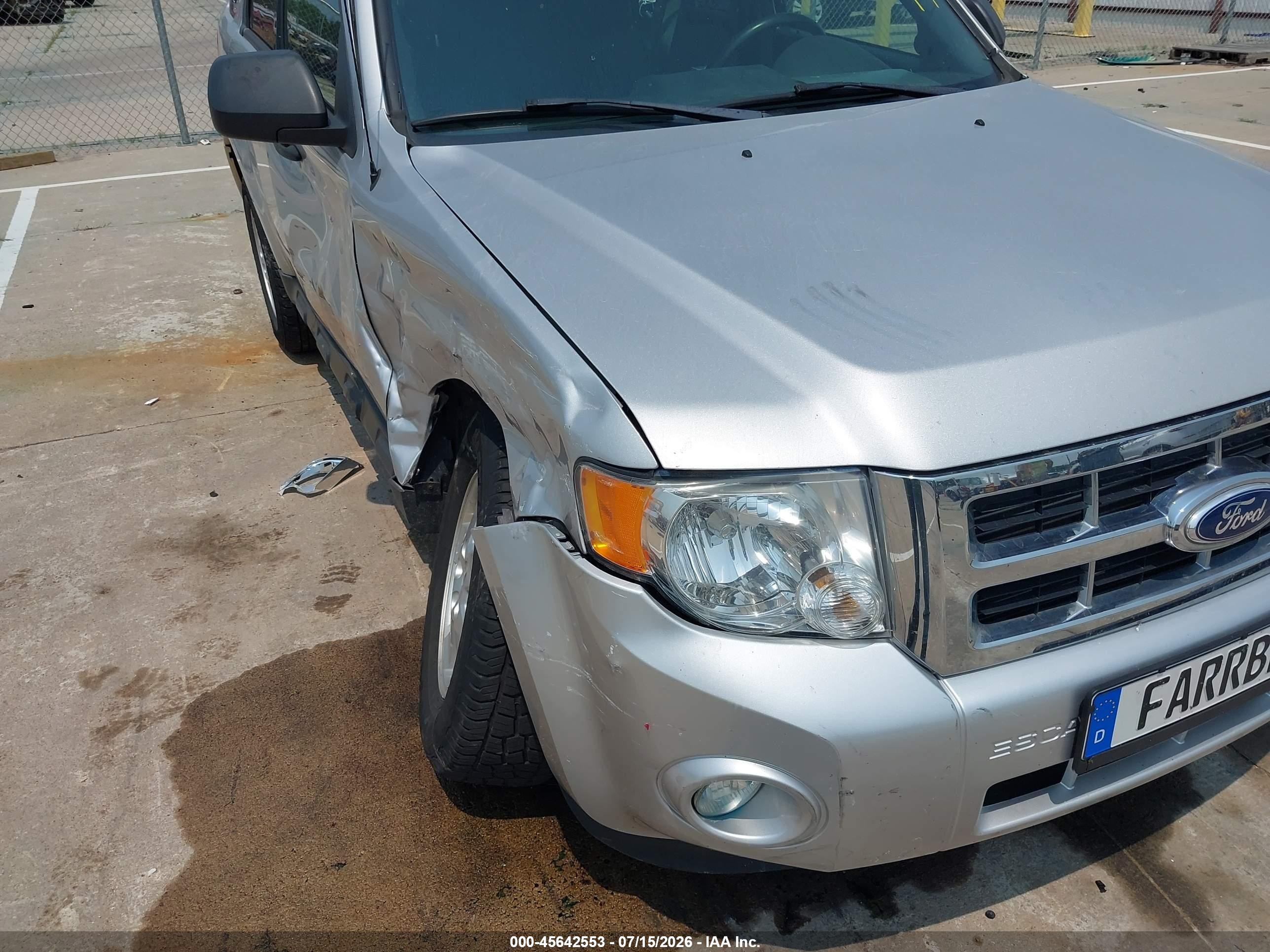 2011 Ford Escape Xlt Gray vin: 1FMCU0D72BKA22027