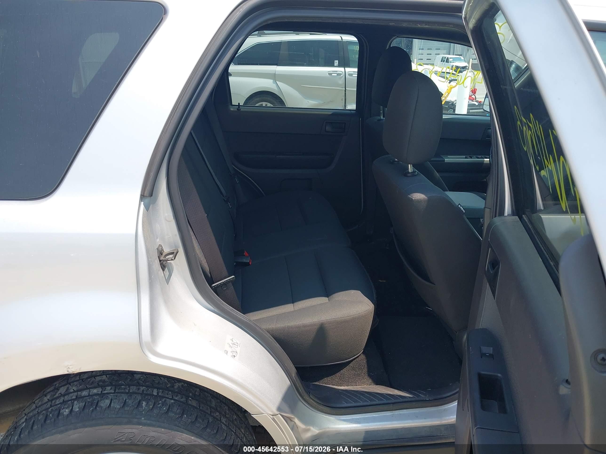 2011 Ford Escape Xlt Gray vin: 1FMCU0D72BKA22027