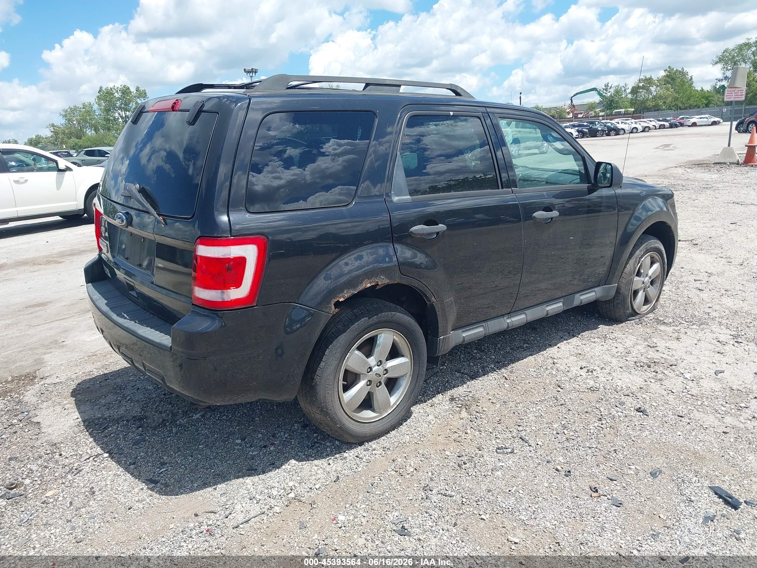 2011 Ford Escape Xlt Black vin: 1FMCU0D72BKB51594
