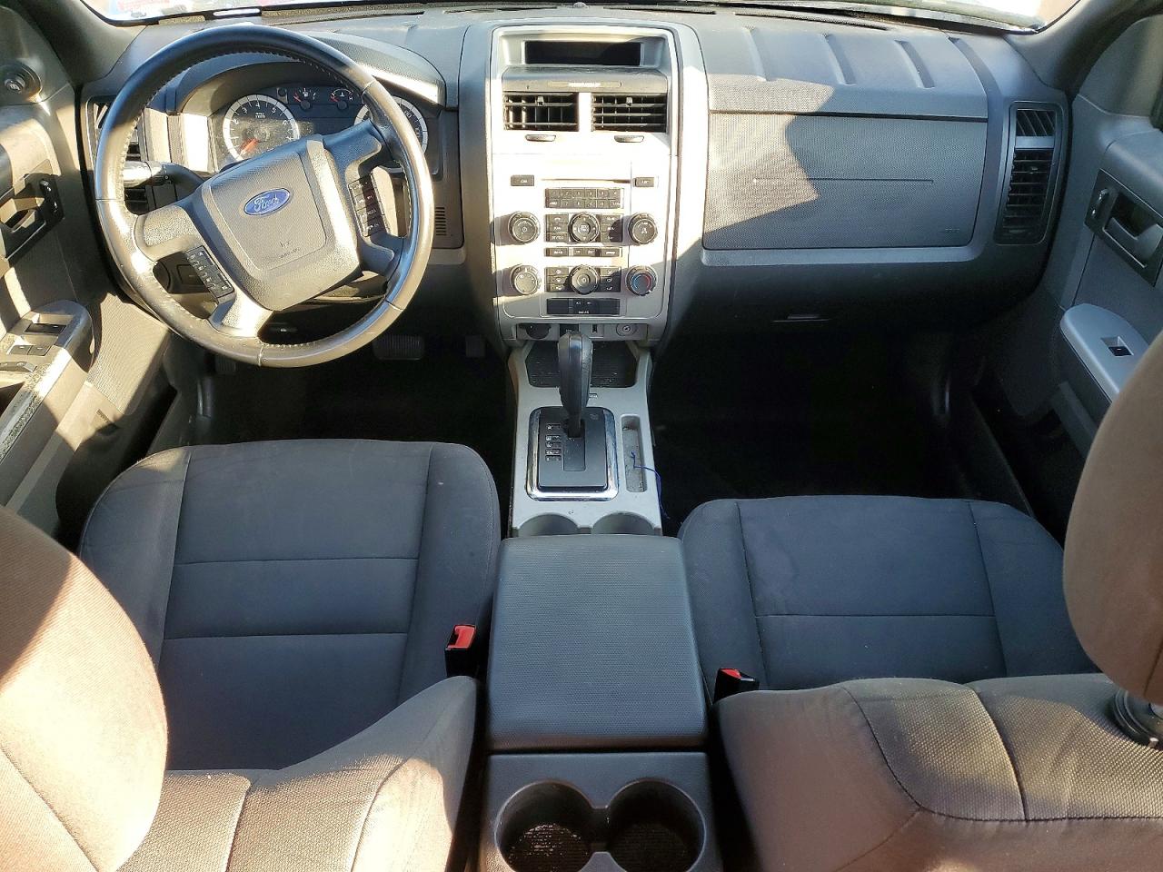 2011 Ford Escape Xlt Белый vin: 1FMCU0D72BKB83378
