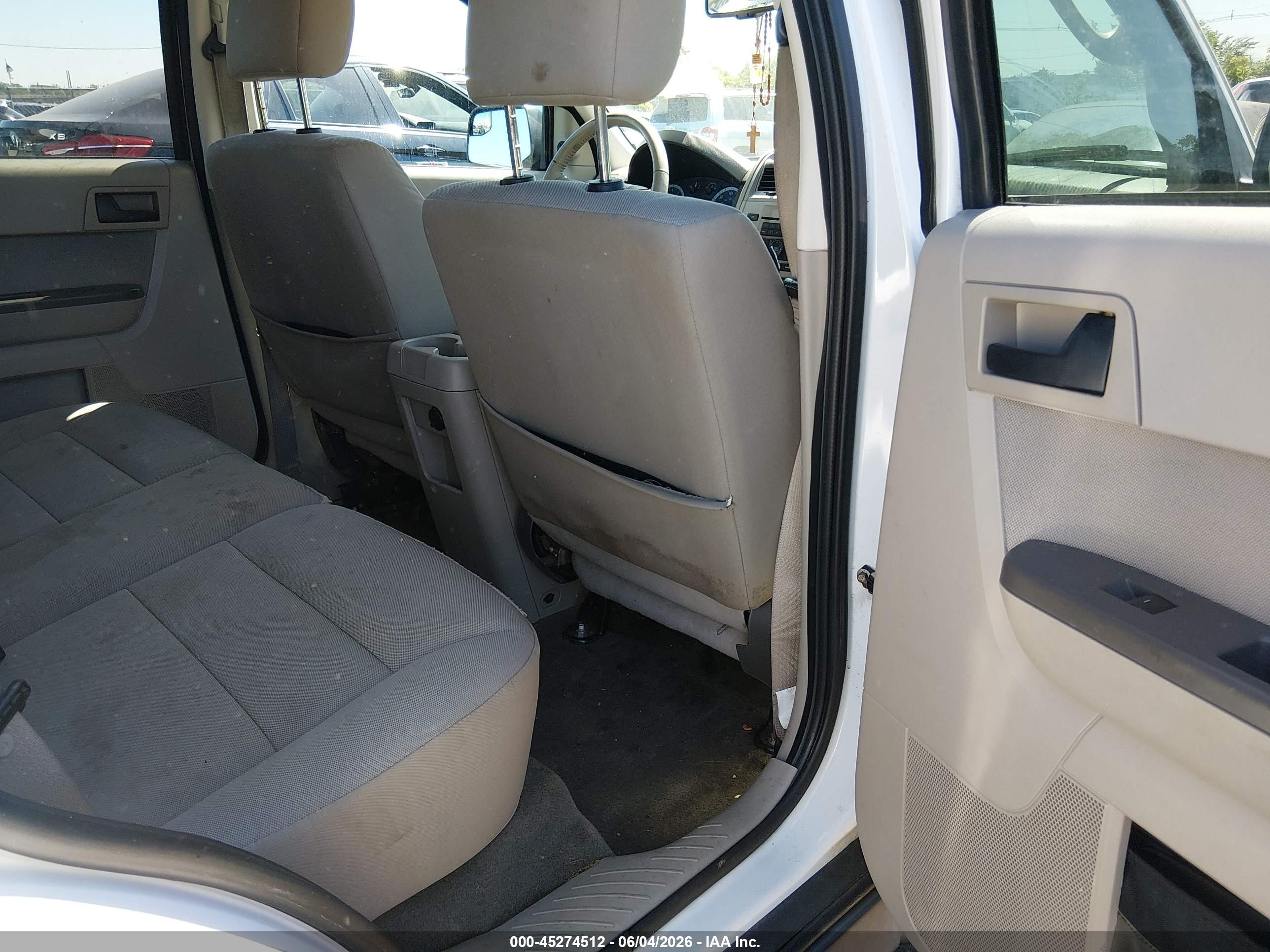 2011 Ford Escape Xlt Белый vin: 1FMCU0D72BKC65305