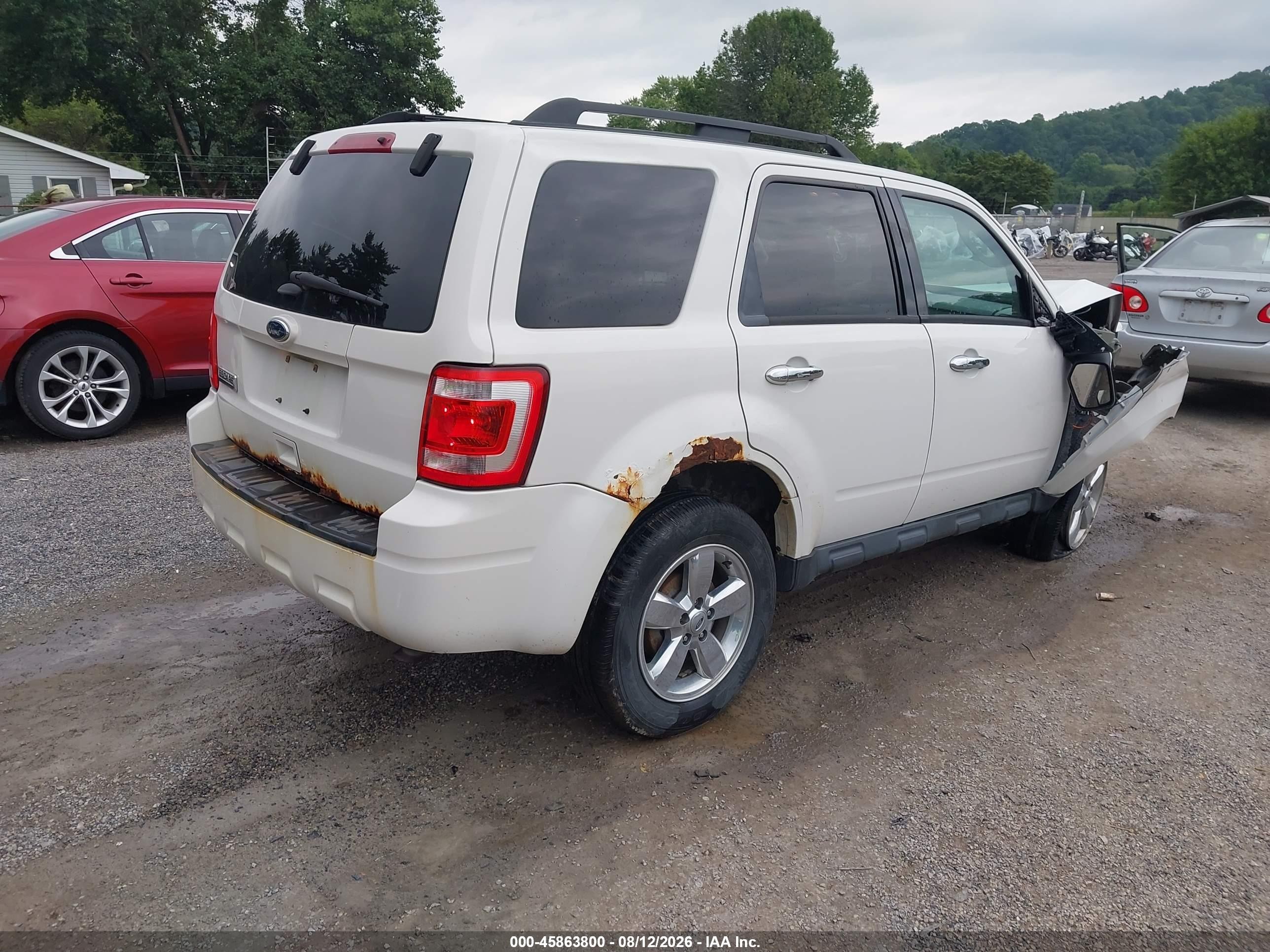 2012 Ford Escape Xlt White vin: 1FMCU0D72CKA73335