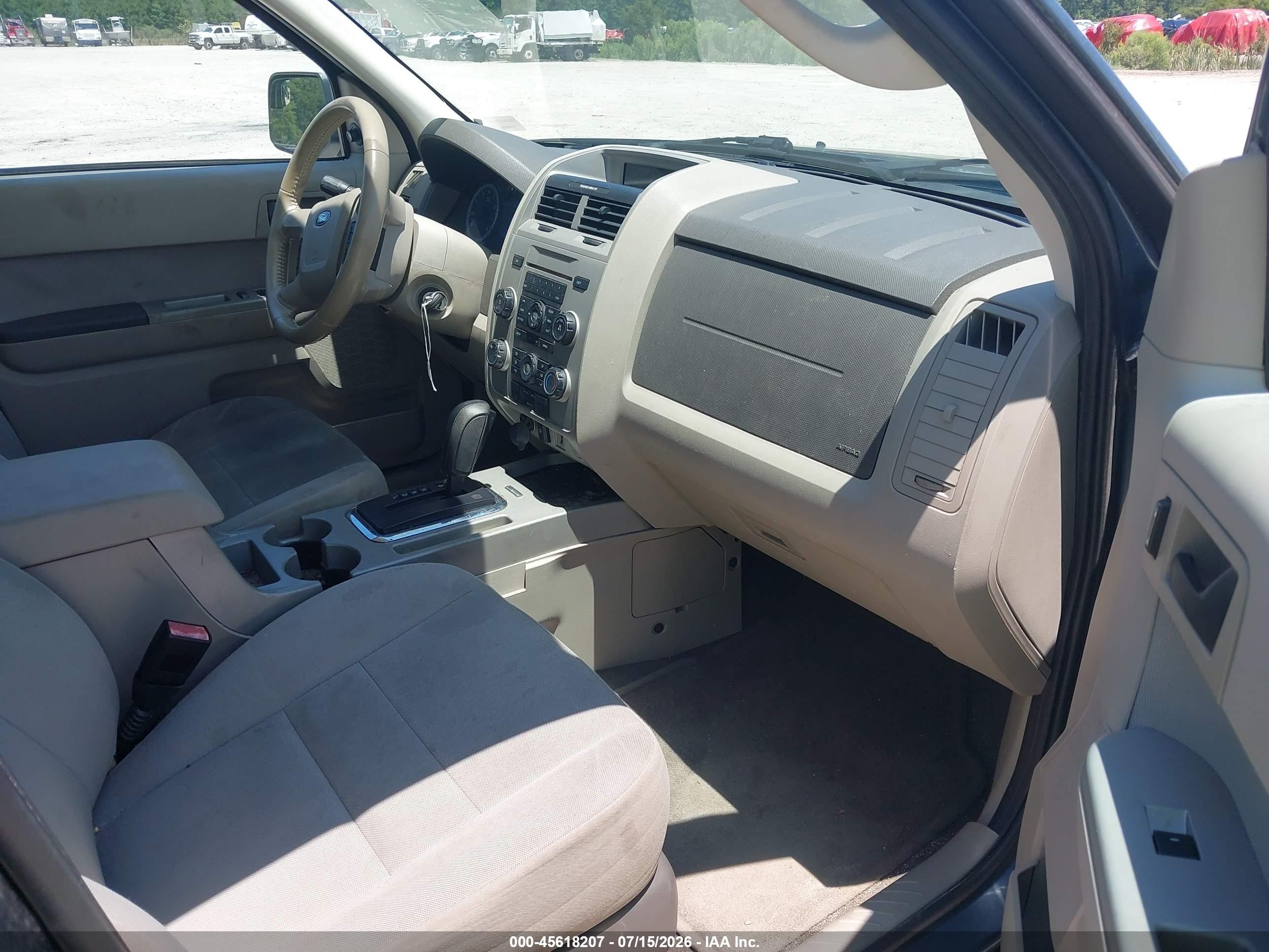 2012 Ford Escape Xlt Blue vin: 1FMCU0D72CKB19276