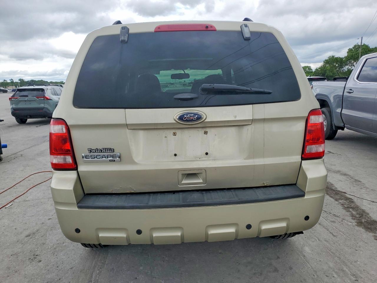 2012 Ford Escape Xlt Gold vin: 1FMCU0D72CKB35610