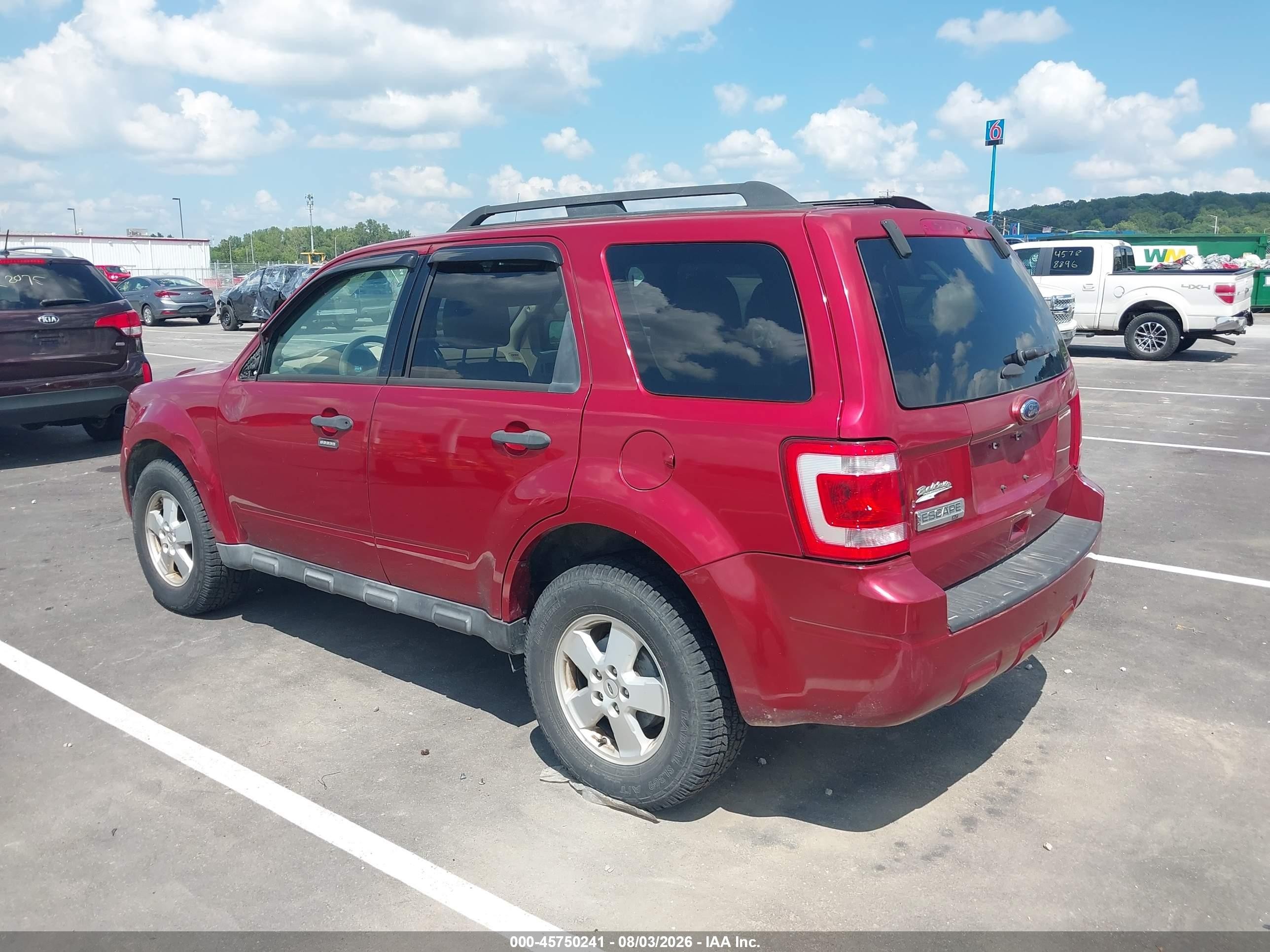 2012 Ford Escape Xlt Red vin: 1FMCU0D72CKB39012