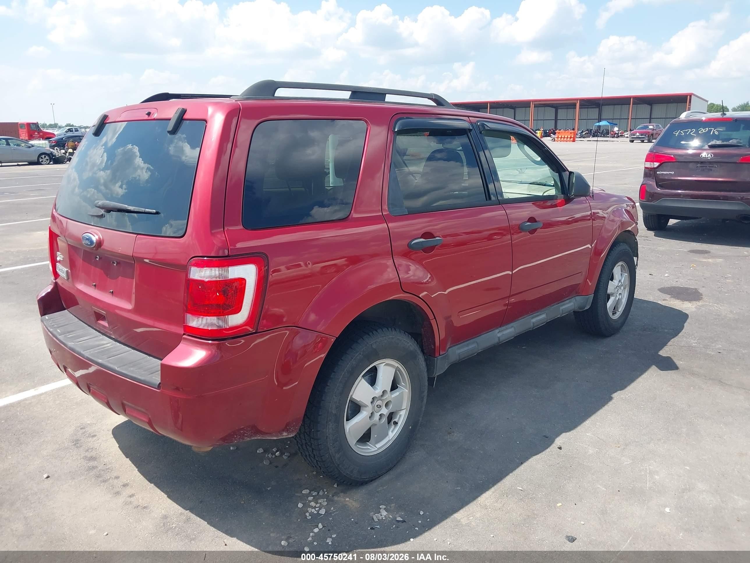 2012 Ford Escape Xlt Red vin: 1FMCU0D72CKB39012