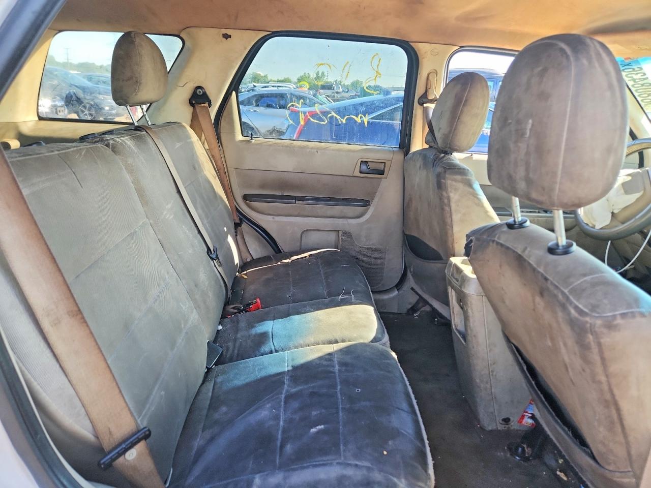 2012 Ford Escape Xlt White vin: 1FMCU0D72CKB39673