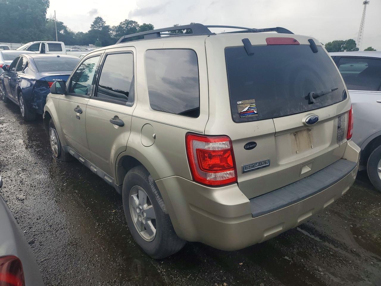 2010 Ford Escape Xlt Золотой vin: 1FMCU0D73AKA01847