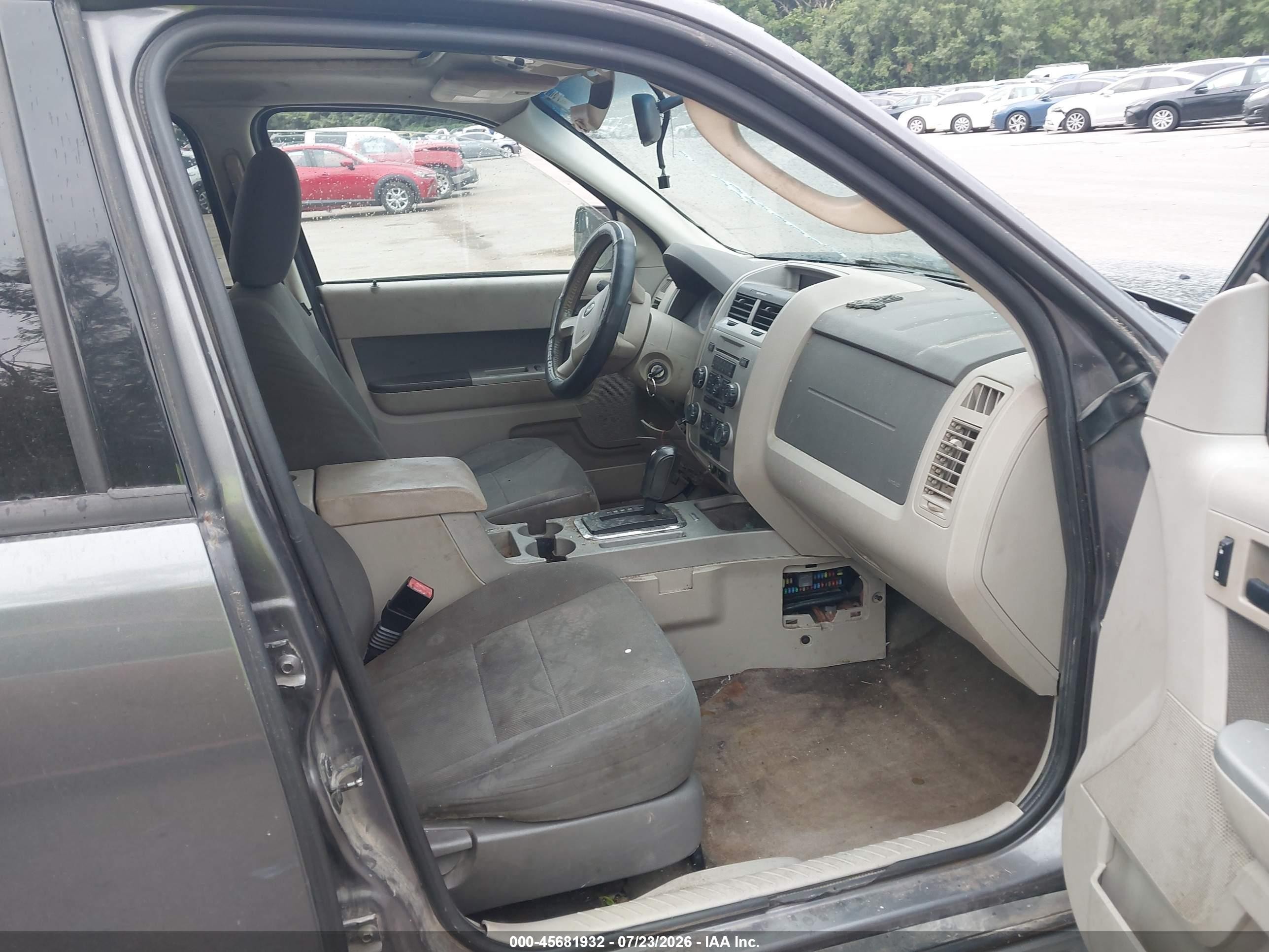 2010 Ford Escape Xlt Gray vin: 1FMCU0D73AKA33262