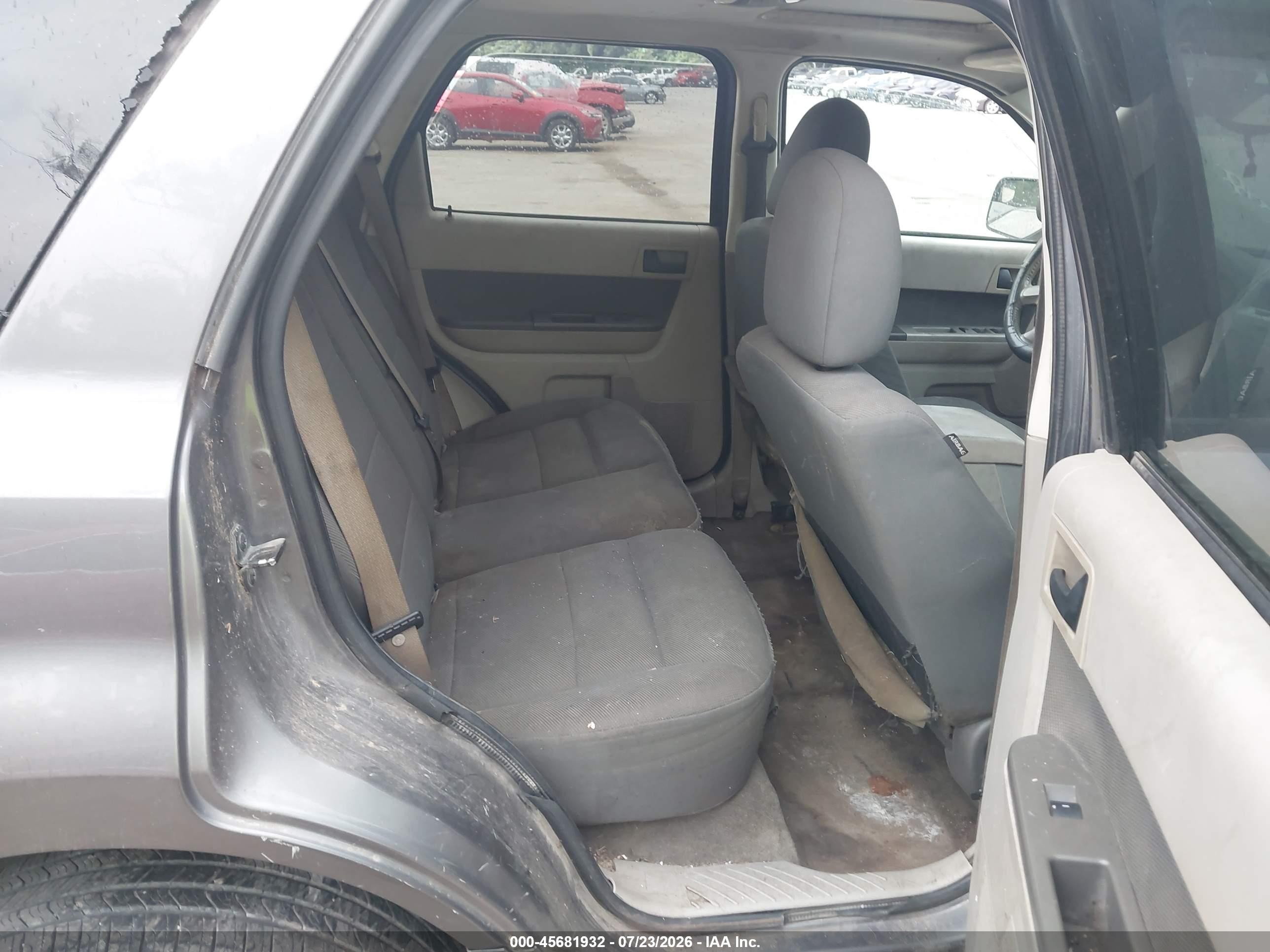 2010 Ford Escape Xlt Gray vin: 1FMCU0D73AKA33262