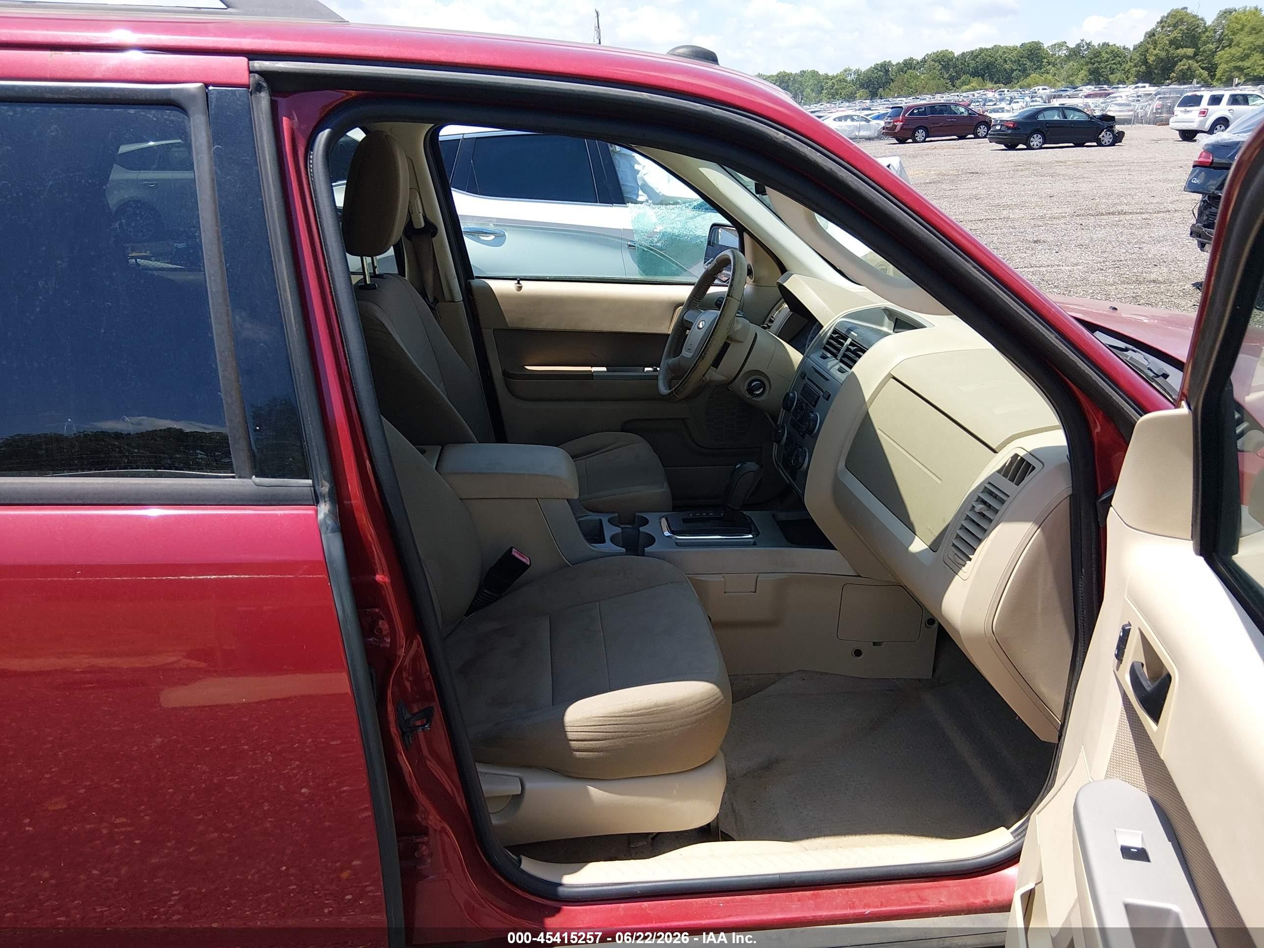 2010 Ford Escape Xlt Red vin: 1FMCU0D73AKA85913