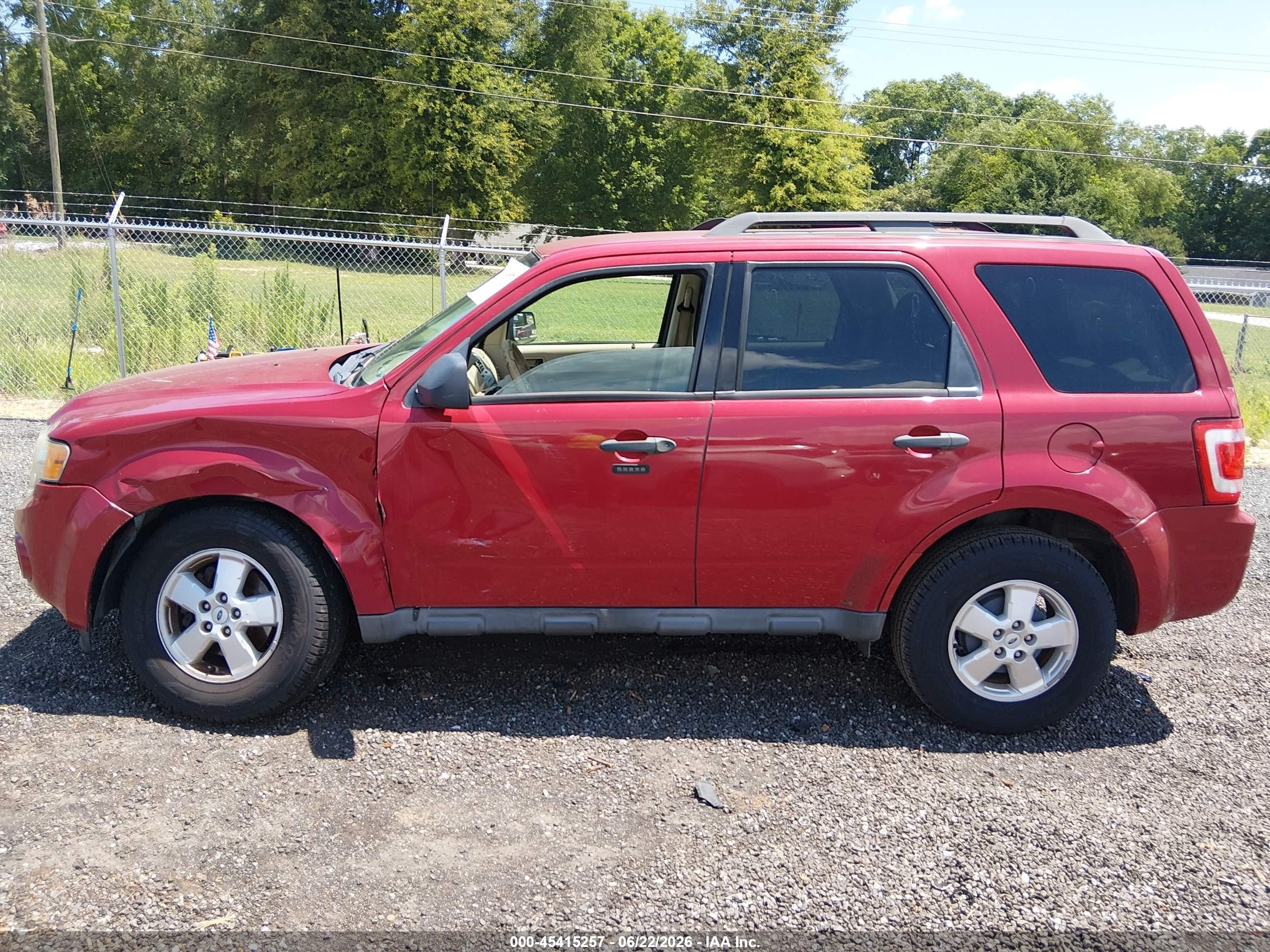 2010 Ford Escape Xlt Red vin: 1FMCU0D73AKA85913
