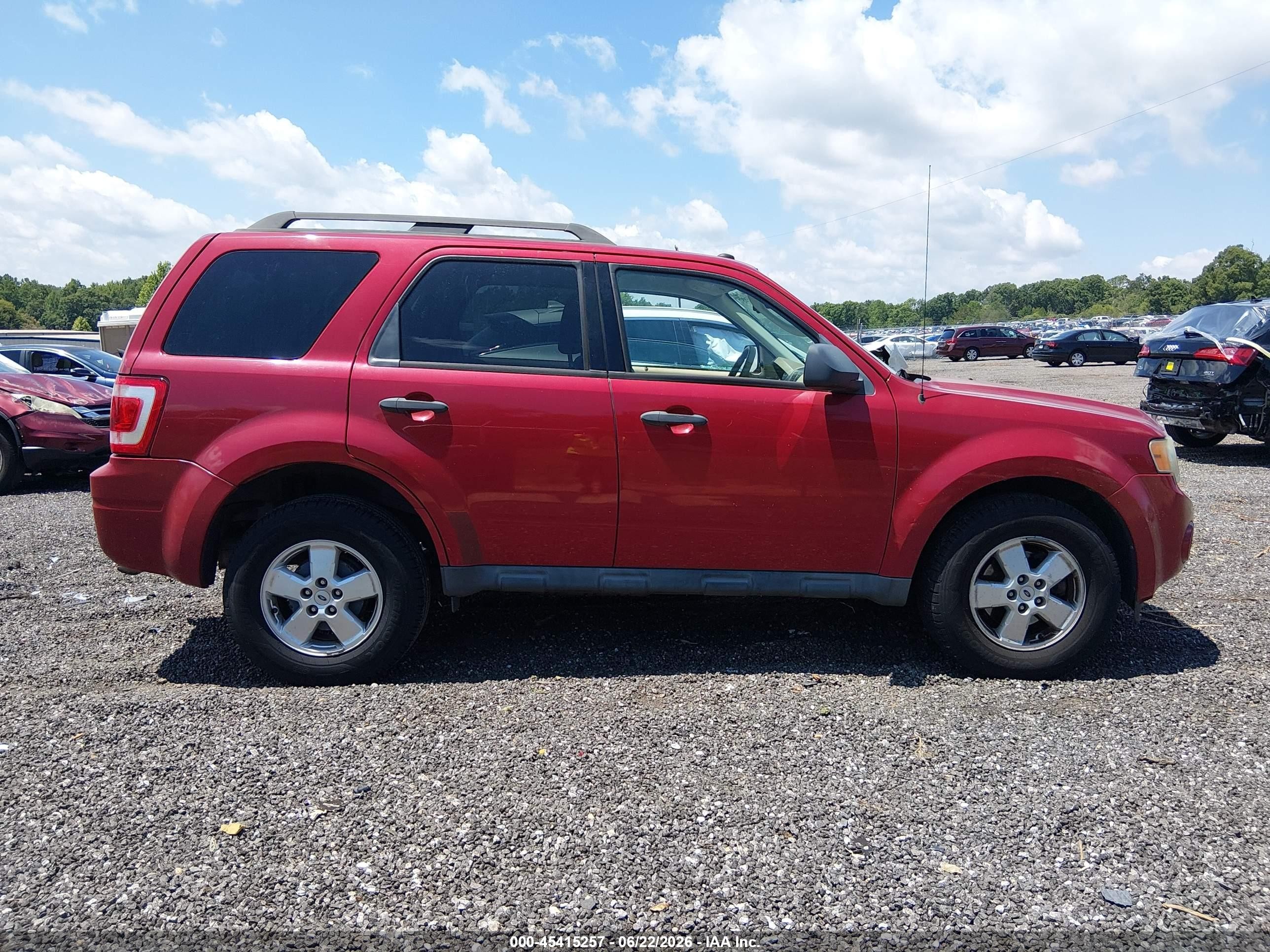 2010 Ford Escape Xlt Red vin: 1FMCU0D73AKA85913